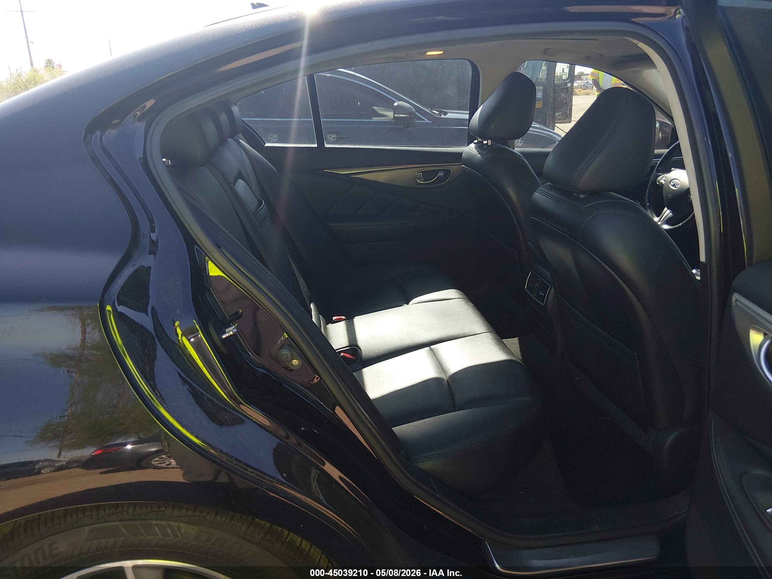 INFINITI Q50 image 8