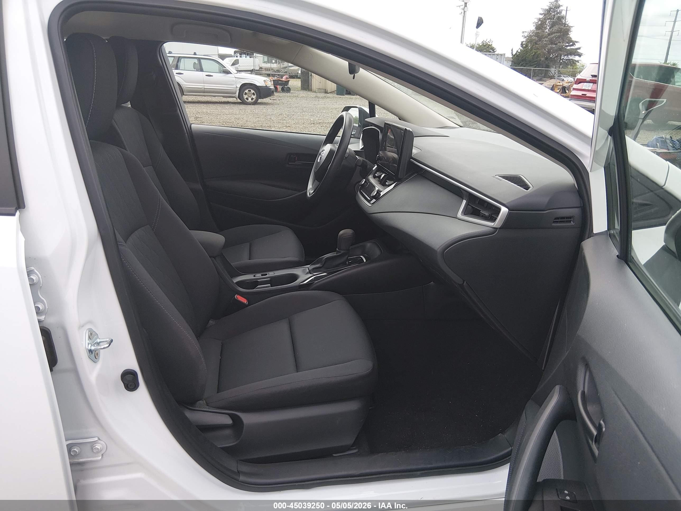 TOYOTA COROLLA image 5