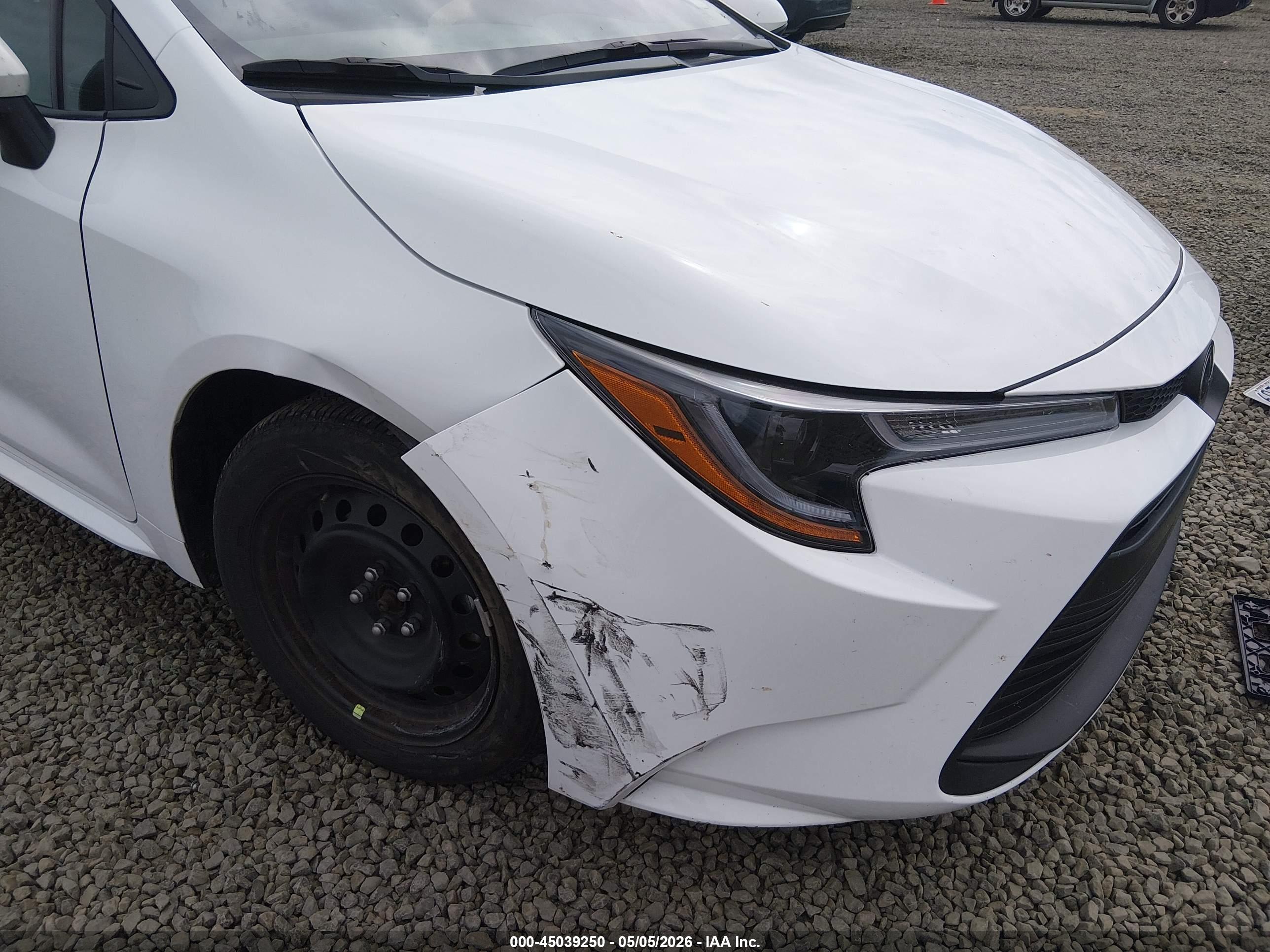 TOYOTA COROLLA image 6
