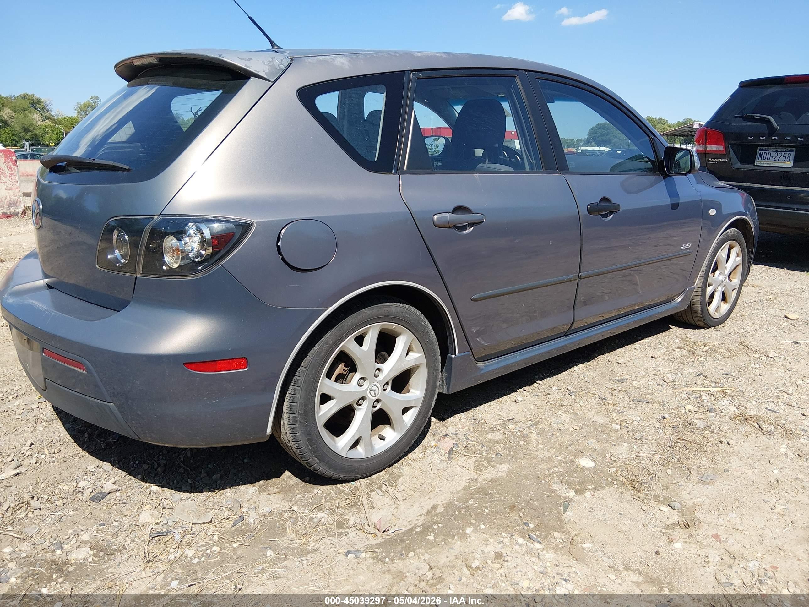 MAZDA MAZDA3 image 4