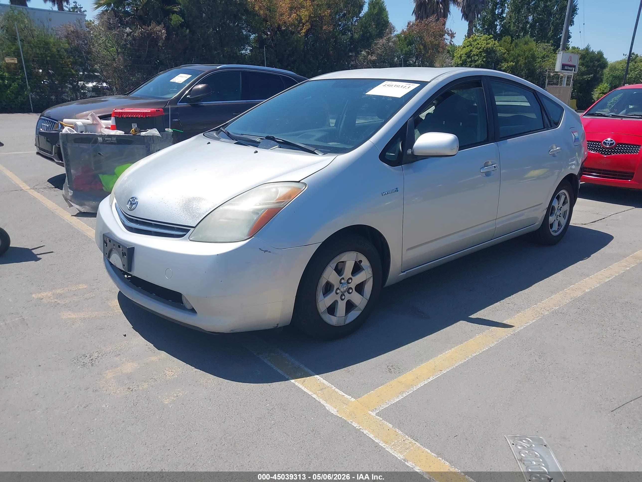 TOYOTA PRIUS image 2