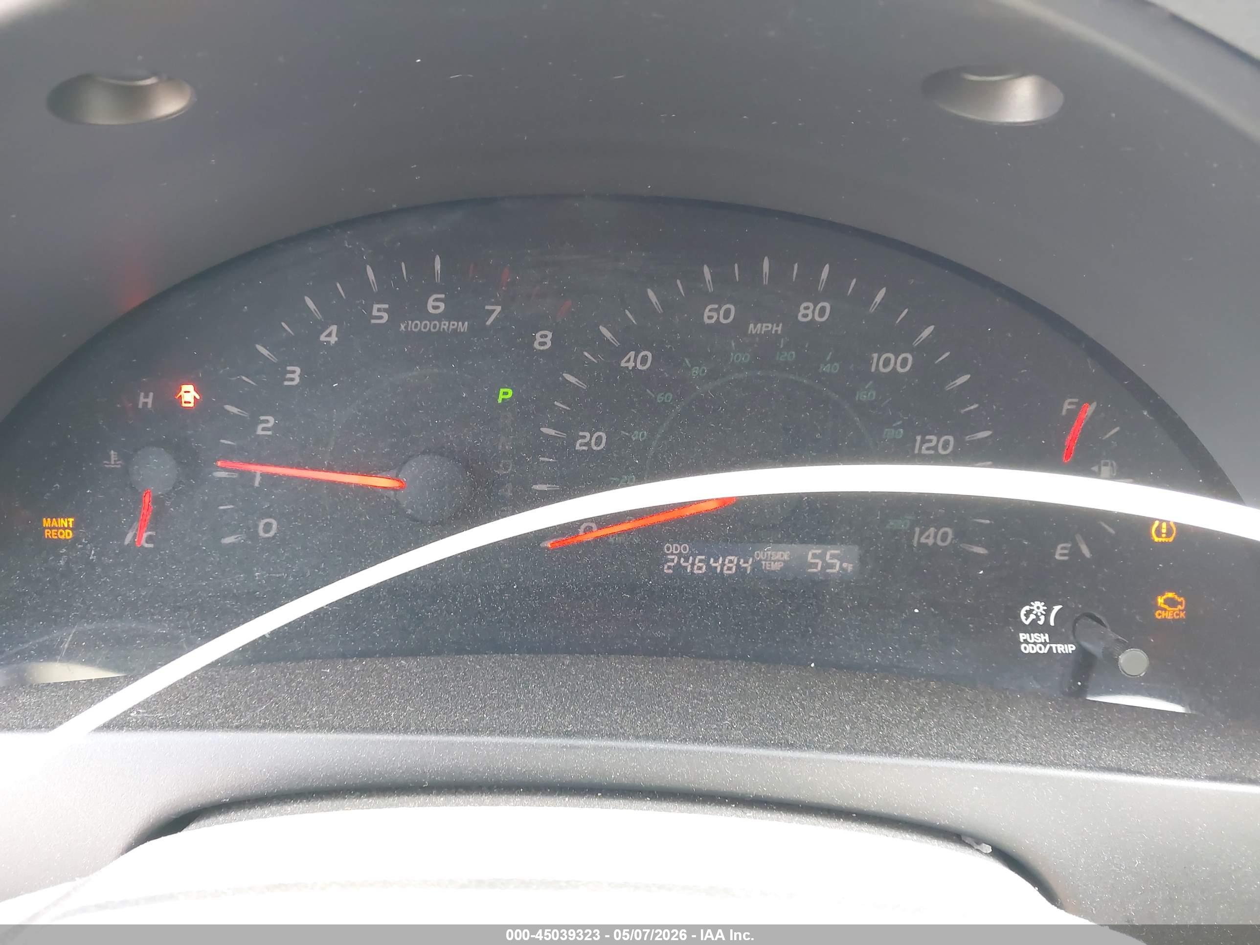 TOYOTA CAMRY image 7