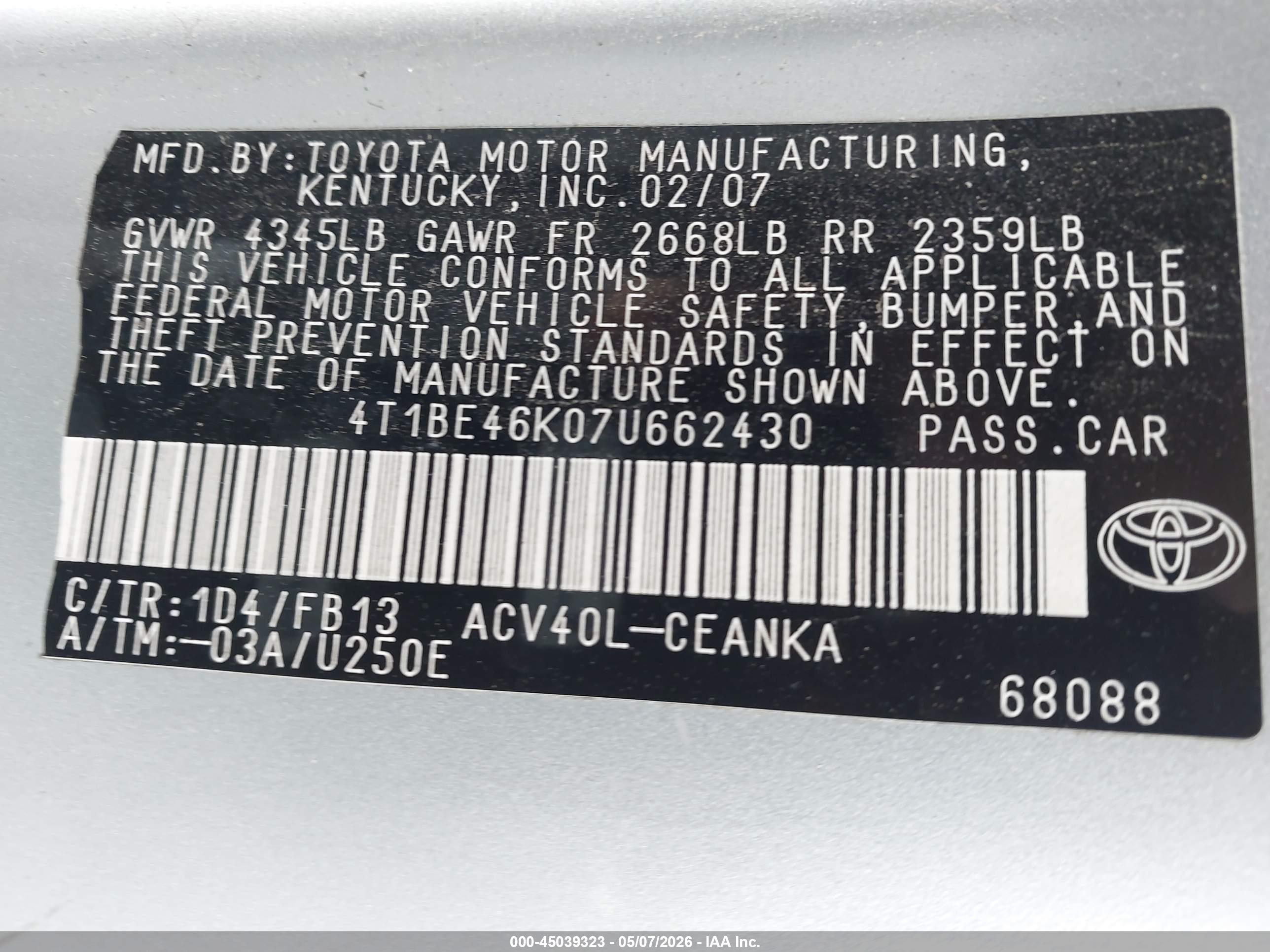 TOYOTA CAMRY image 9