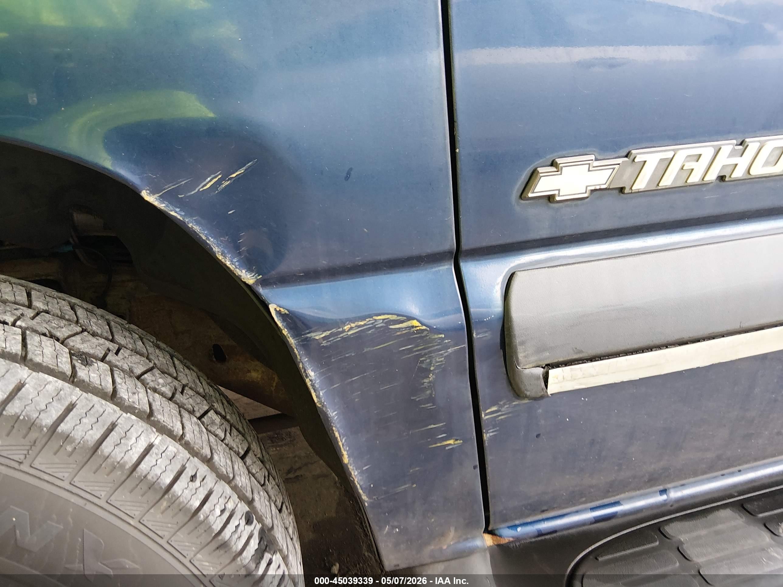 CHEVROLET TAHOE image 6