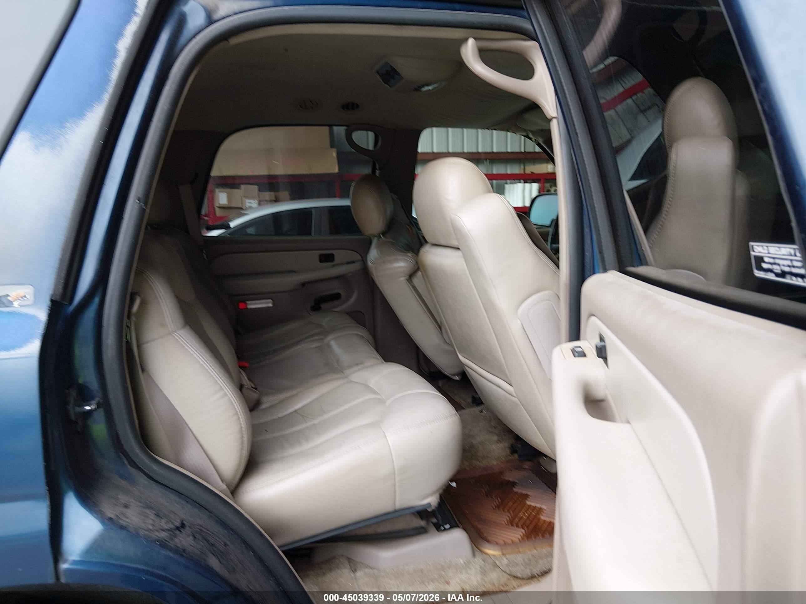 CHEVROLET TAHOE image 8