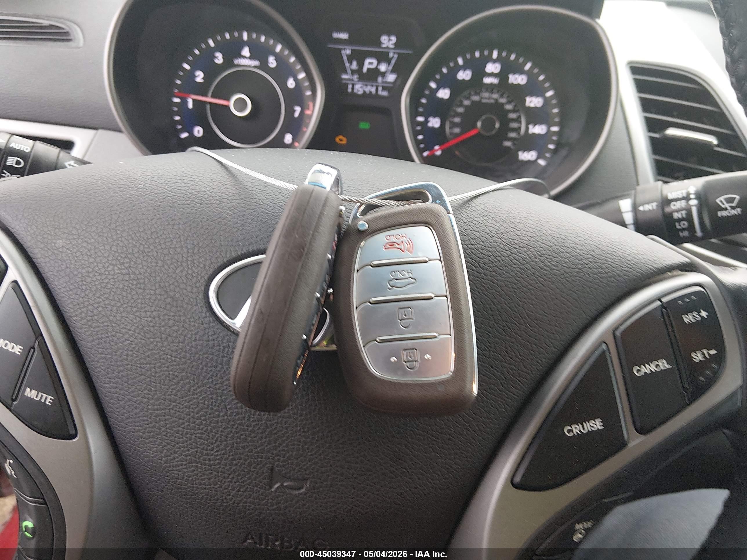 HYUNDAI ELANTRA image 11