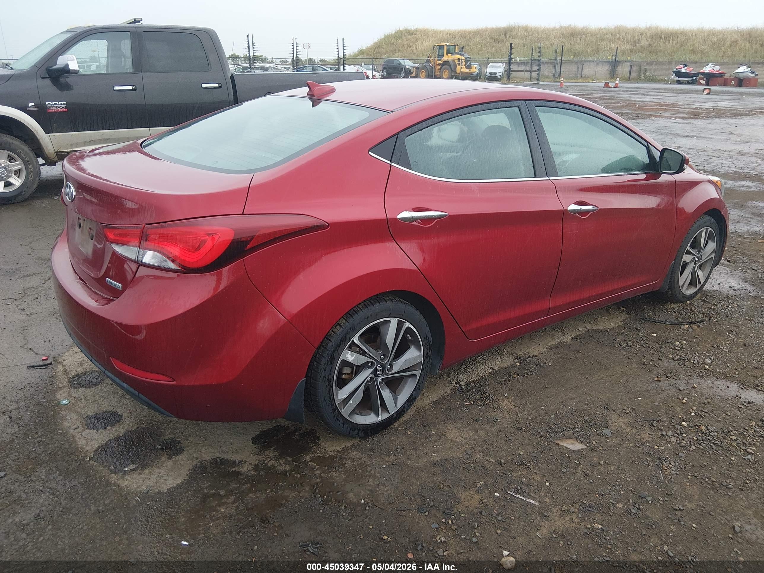 HYUNDAI ELANTRA image 4