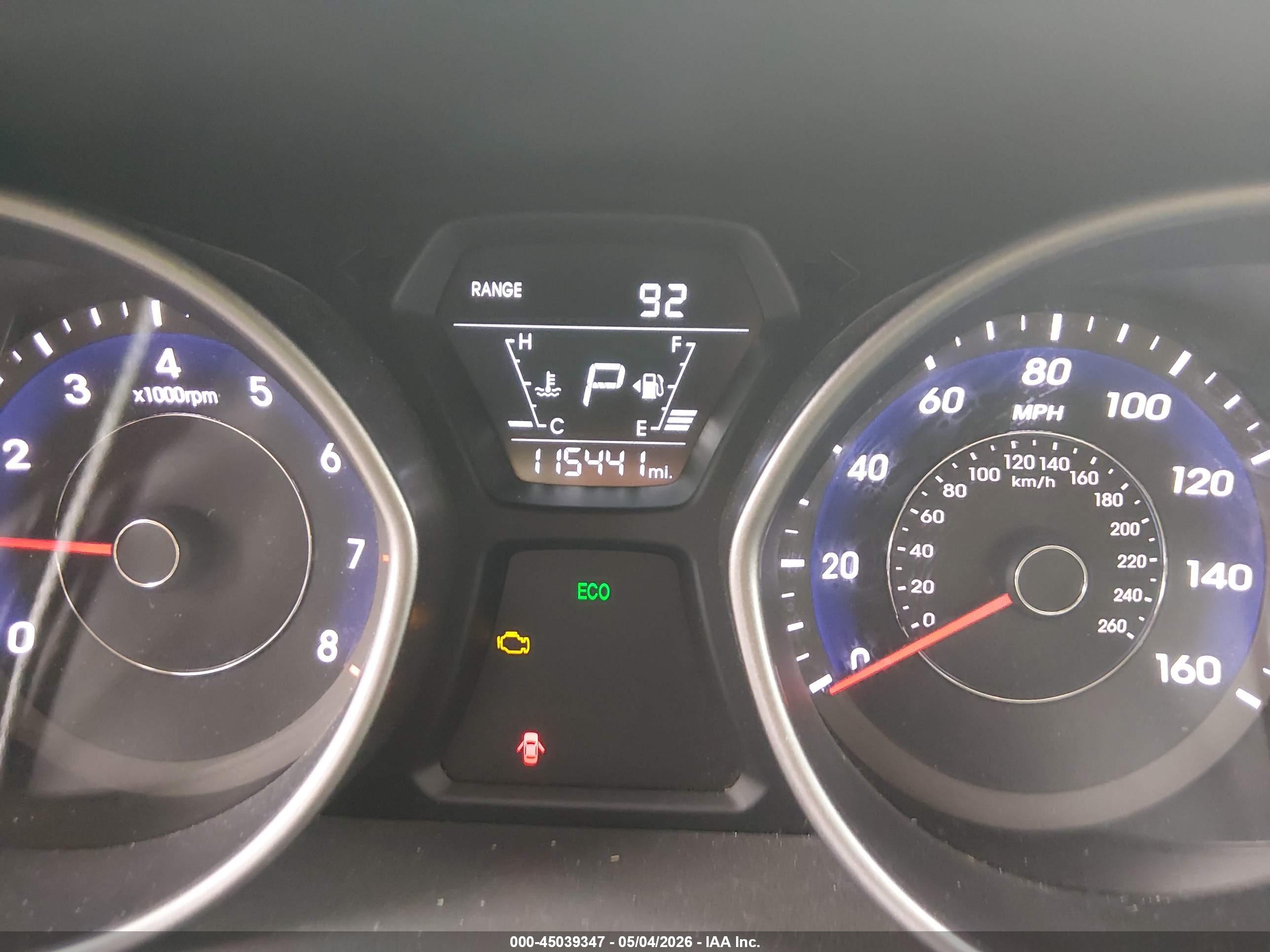 HYUNDAI ELANTRA image 7