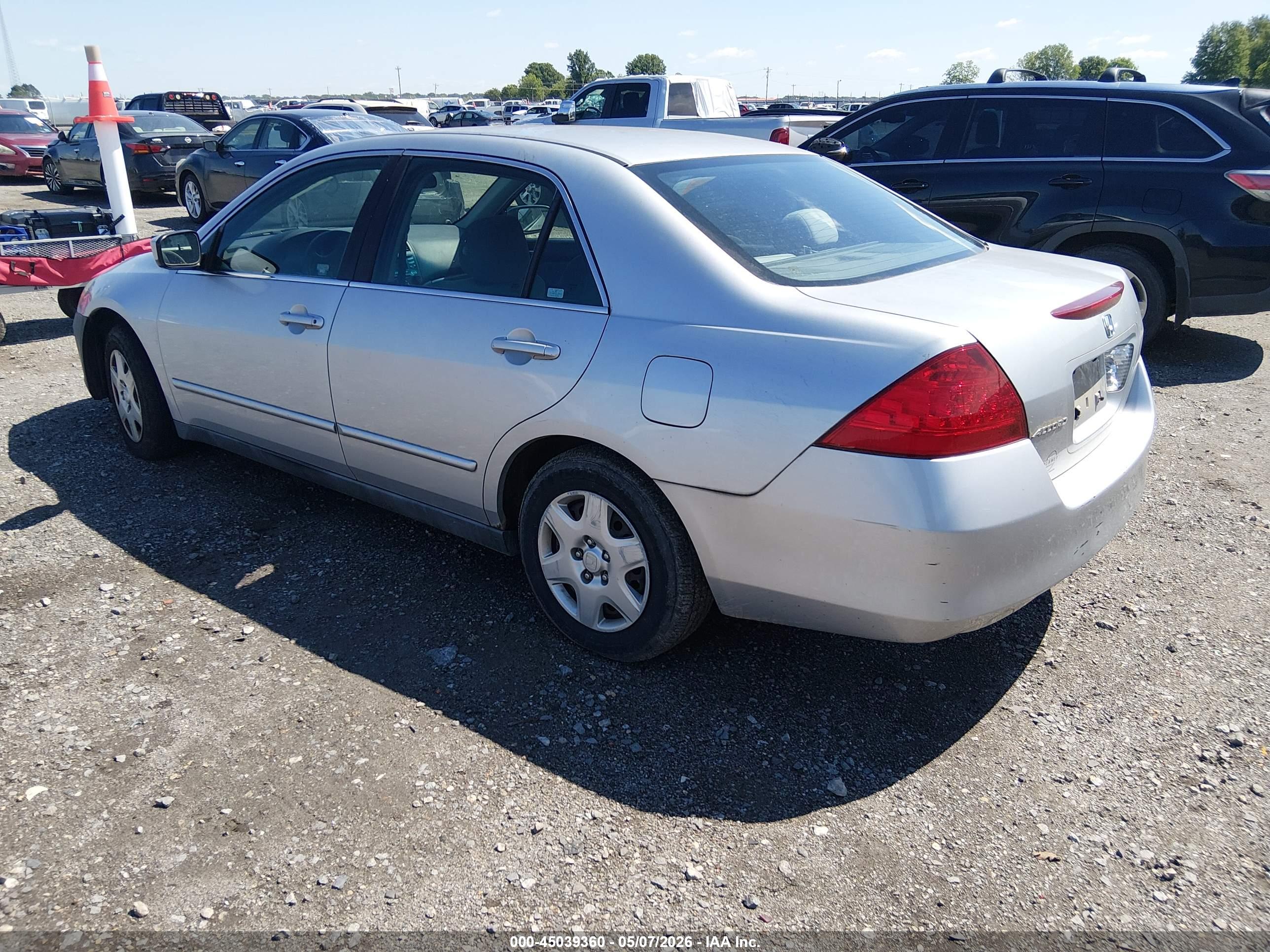 HONDA ACCORD image 3