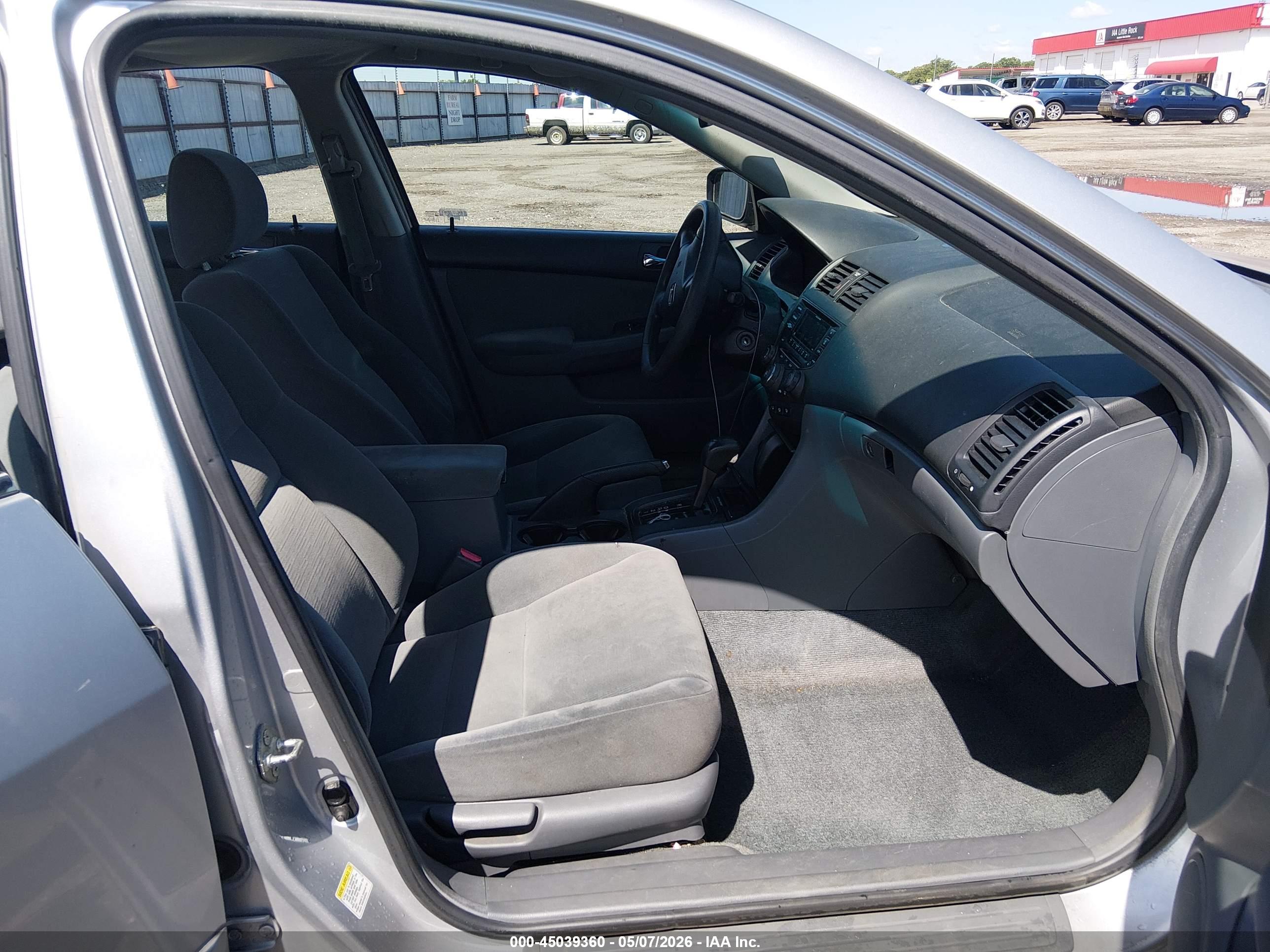 HONDA ACCORD image 5