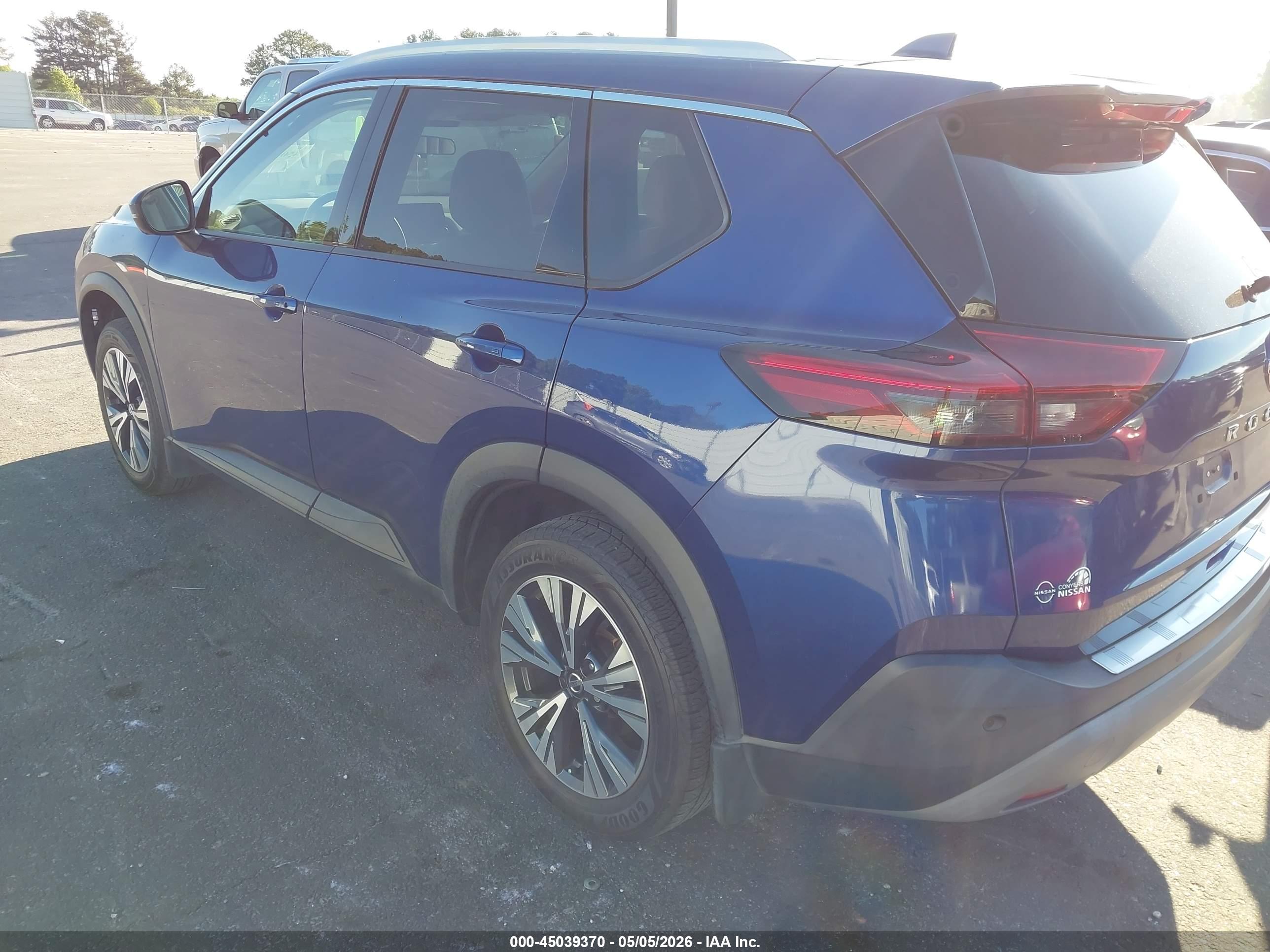 NISSAN ROGUE image 3