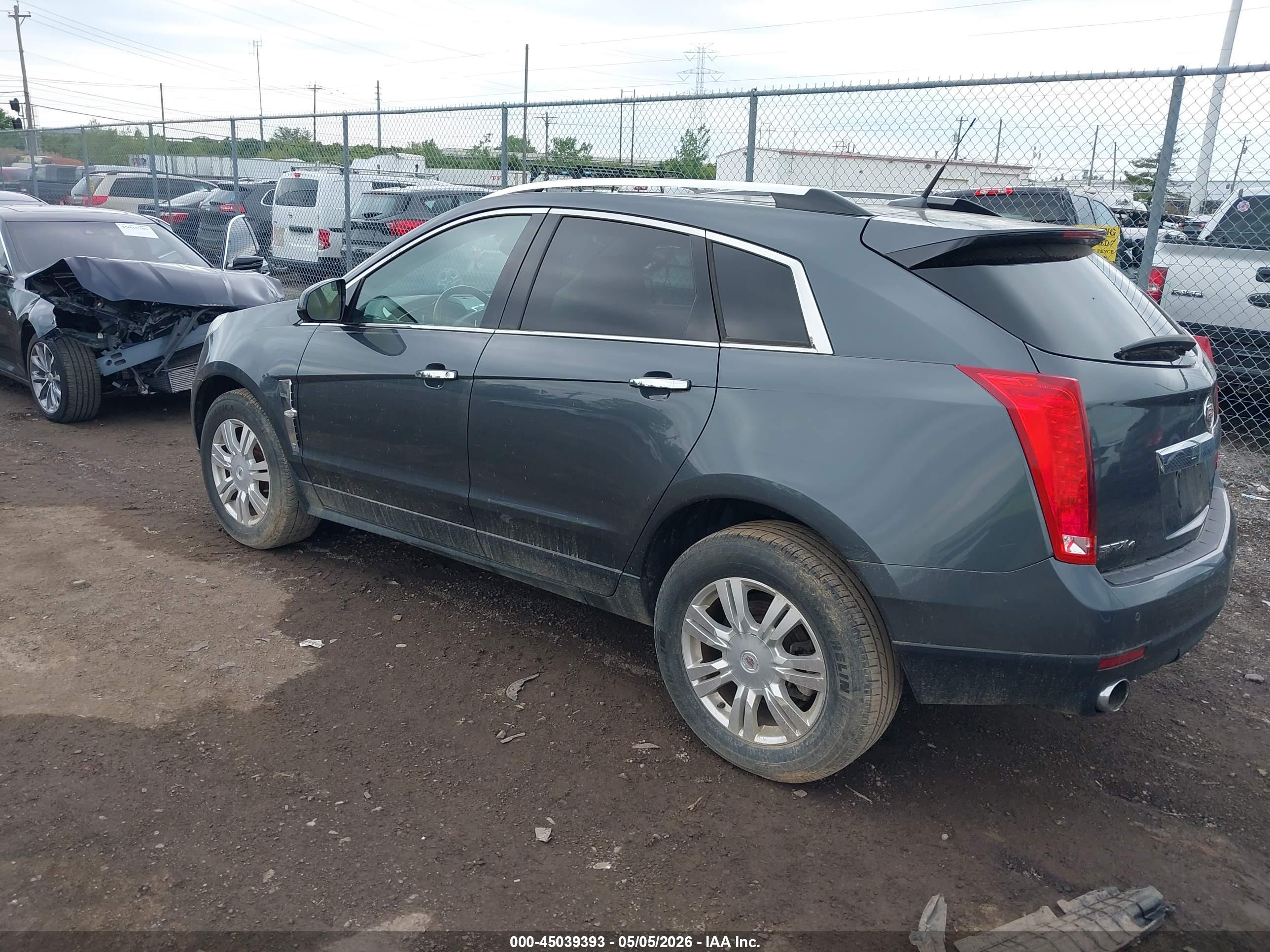 CADILLAC SRX image 3