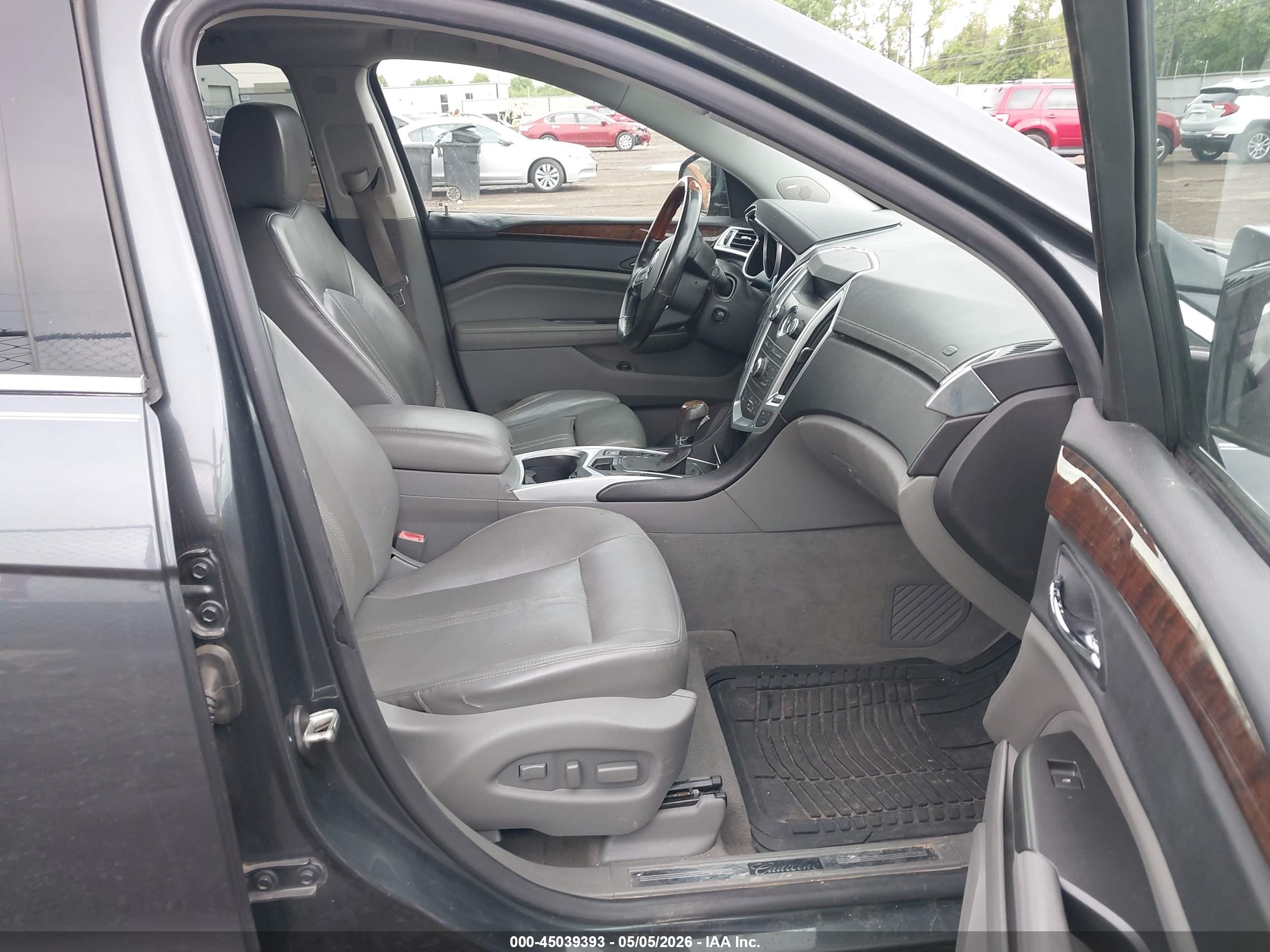 CADILLAC SRX image 5