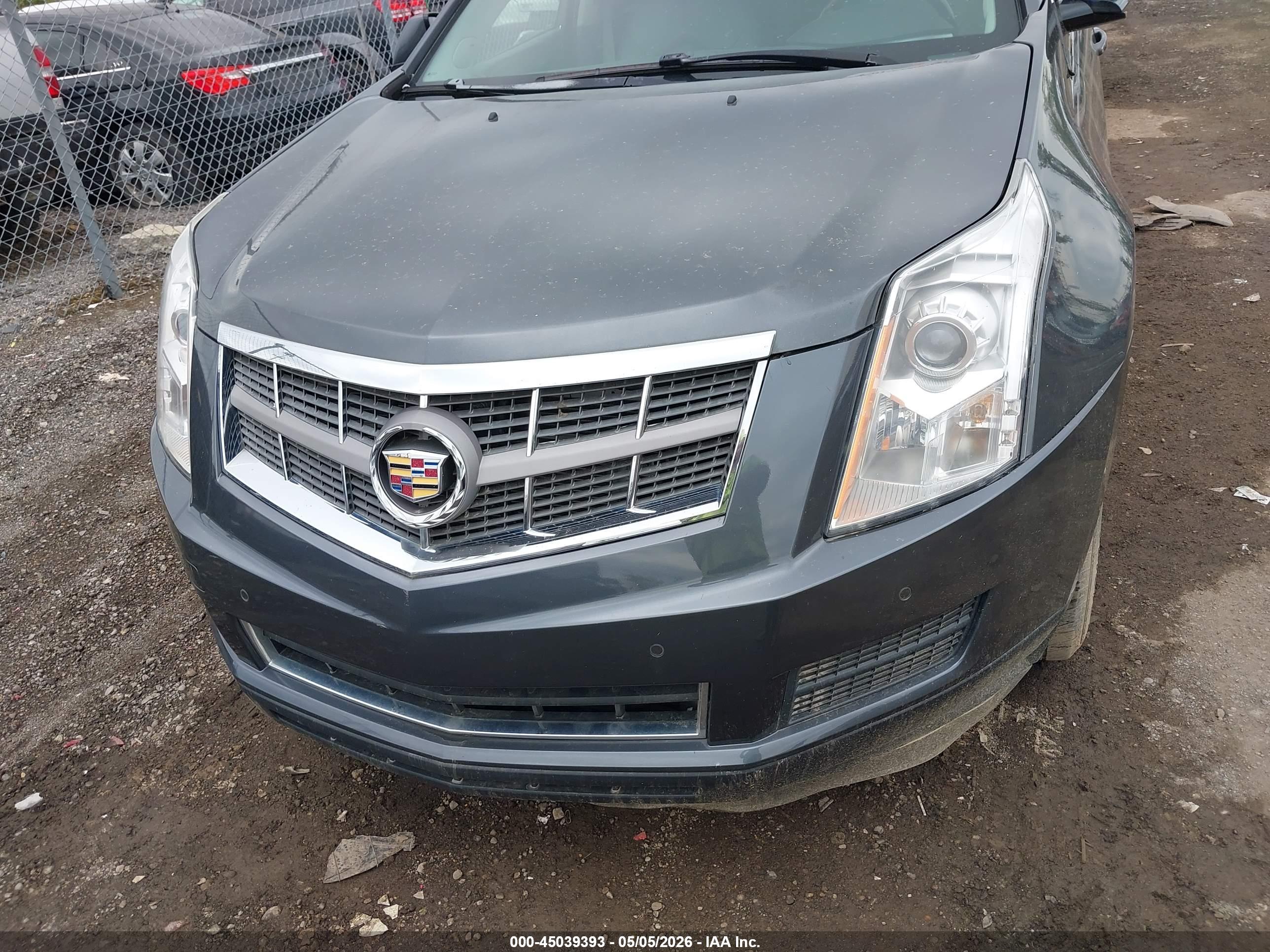 CADILLAC SRX image 6