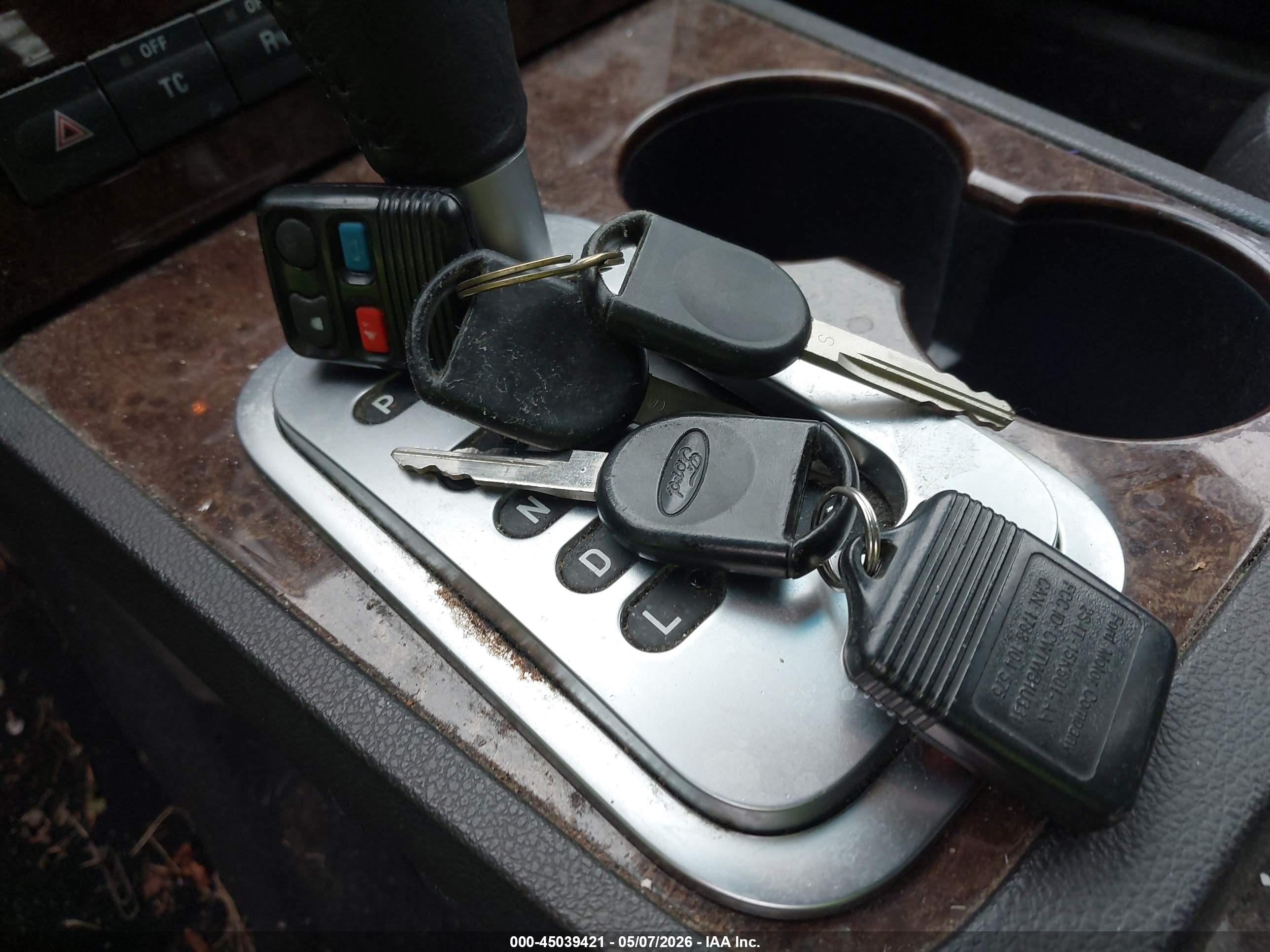 FORD FIVE image 11