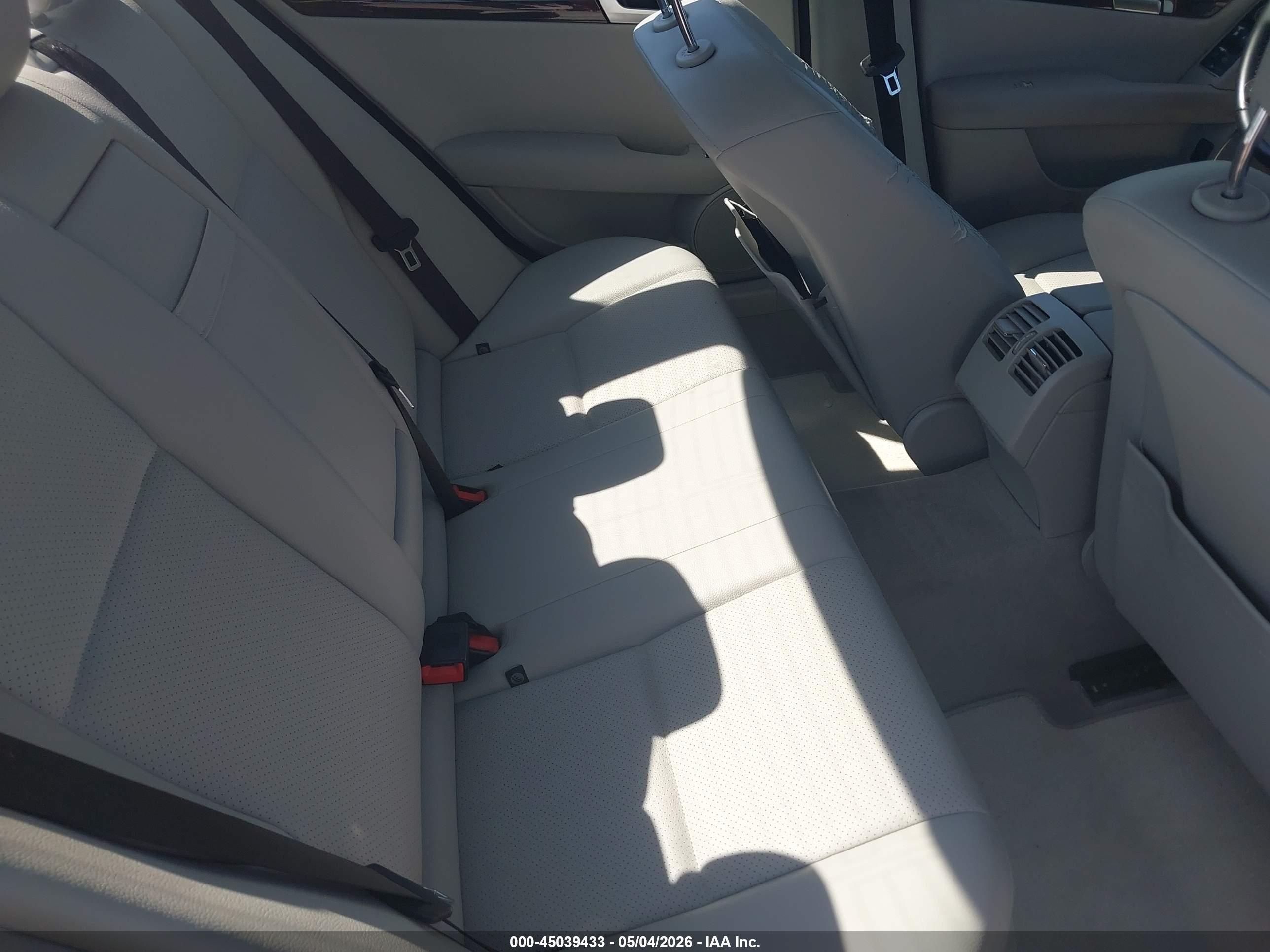 MERCEDES-BENZ C image 8