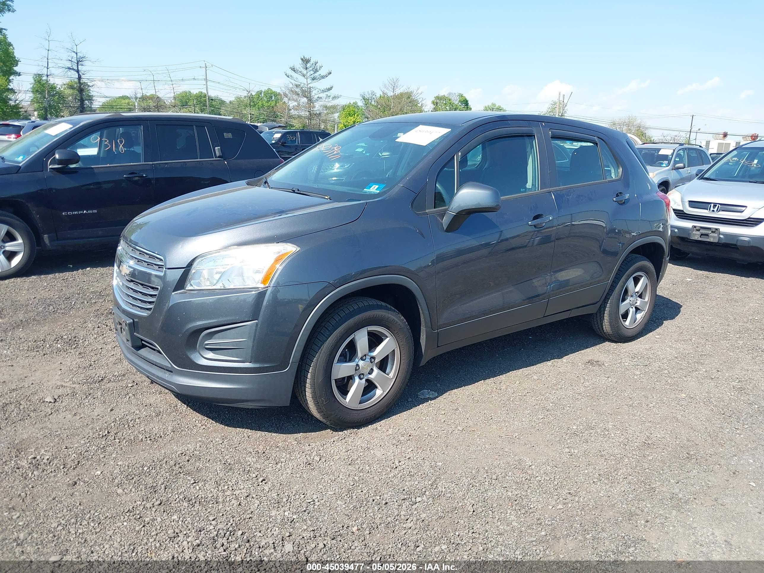 CHEVROLET TRAX image 2