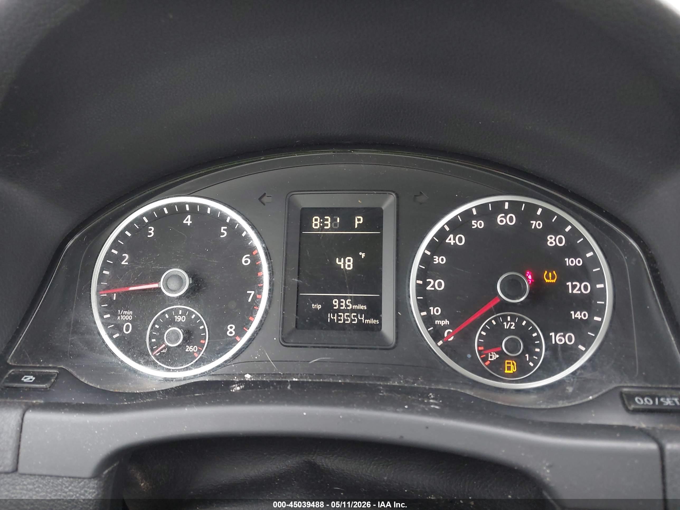VOLKSWAGEN TIGUAN image 7