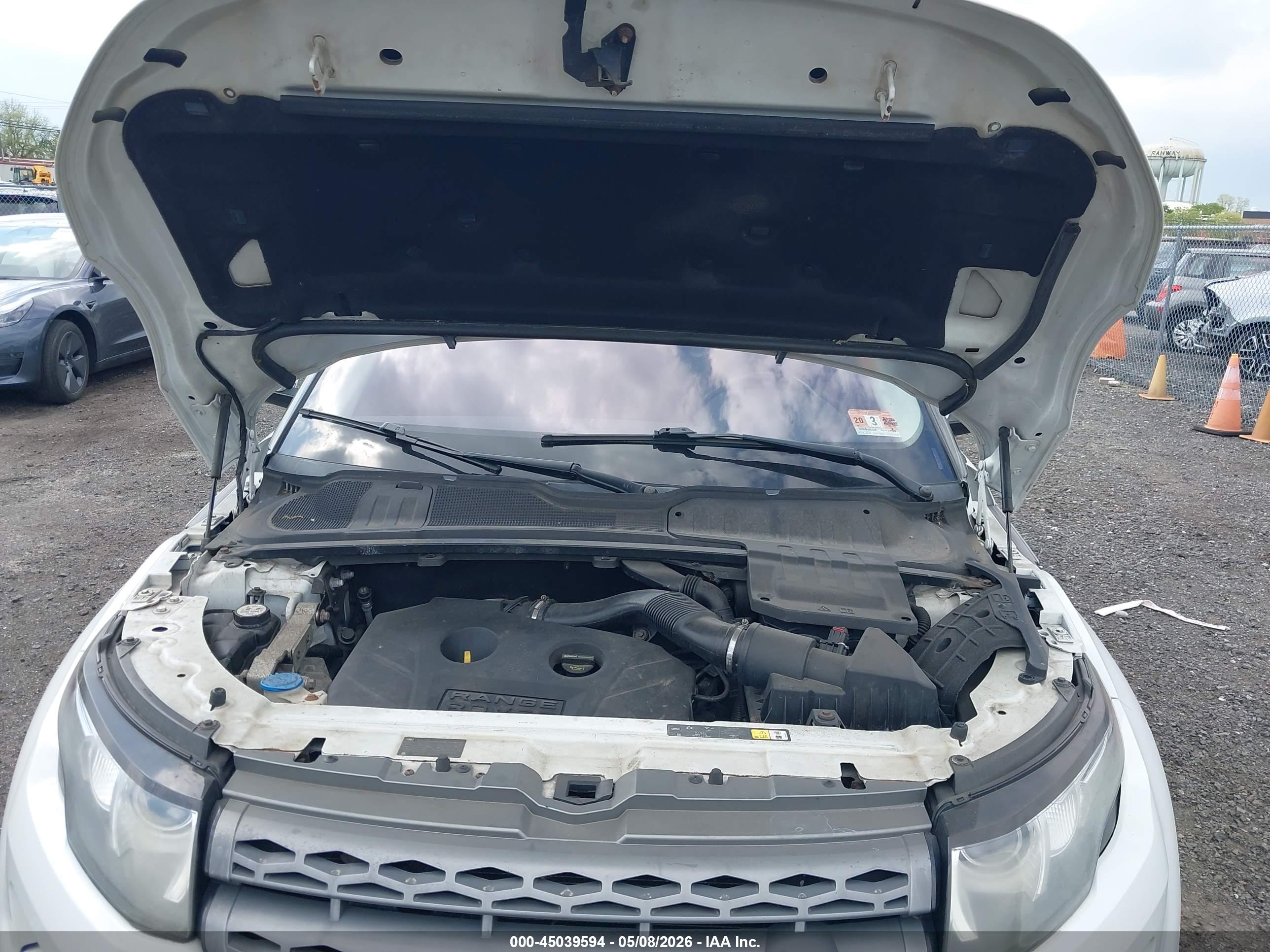 LAND ROVER image 10