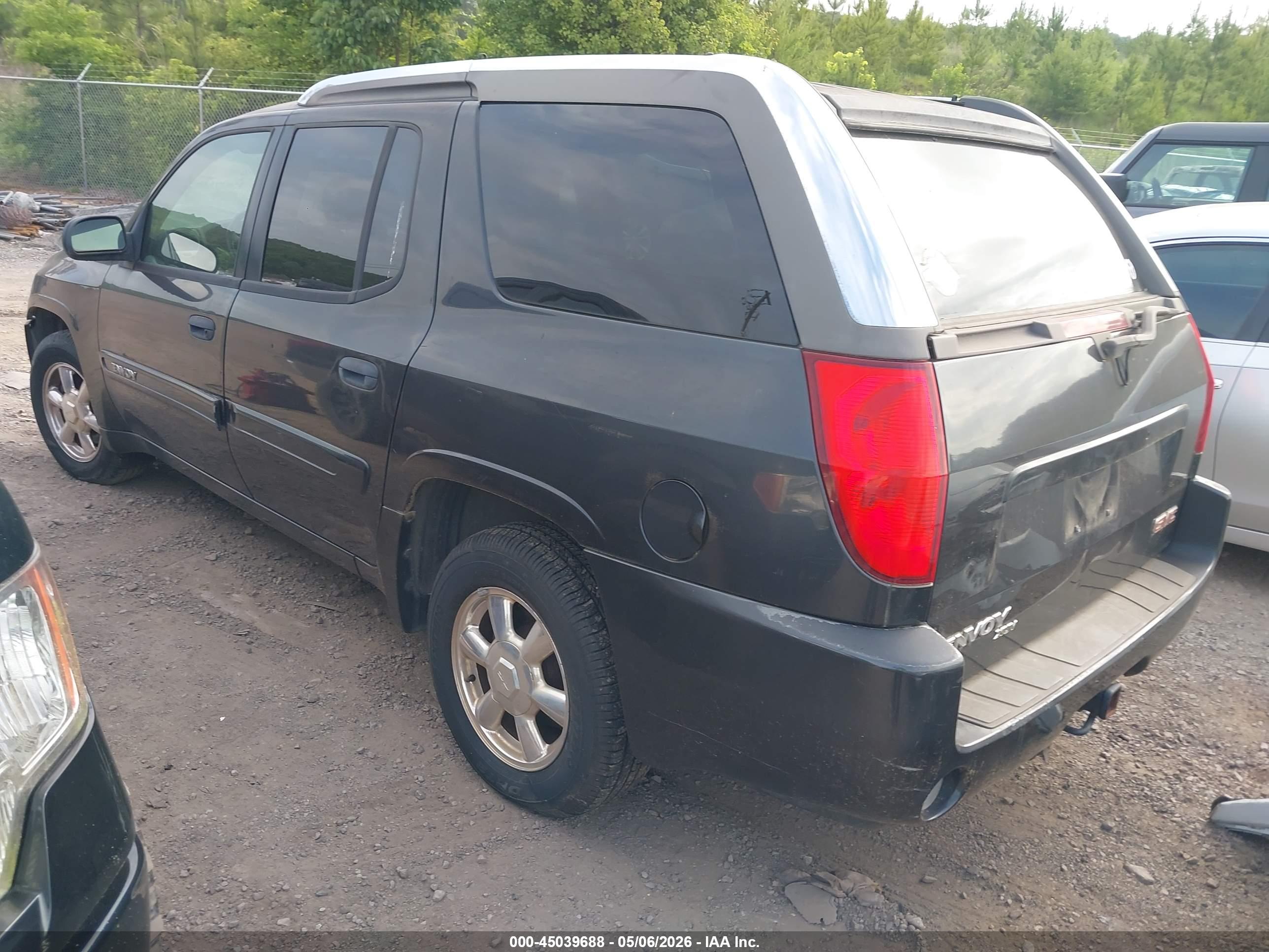GMC ENVOY image 3