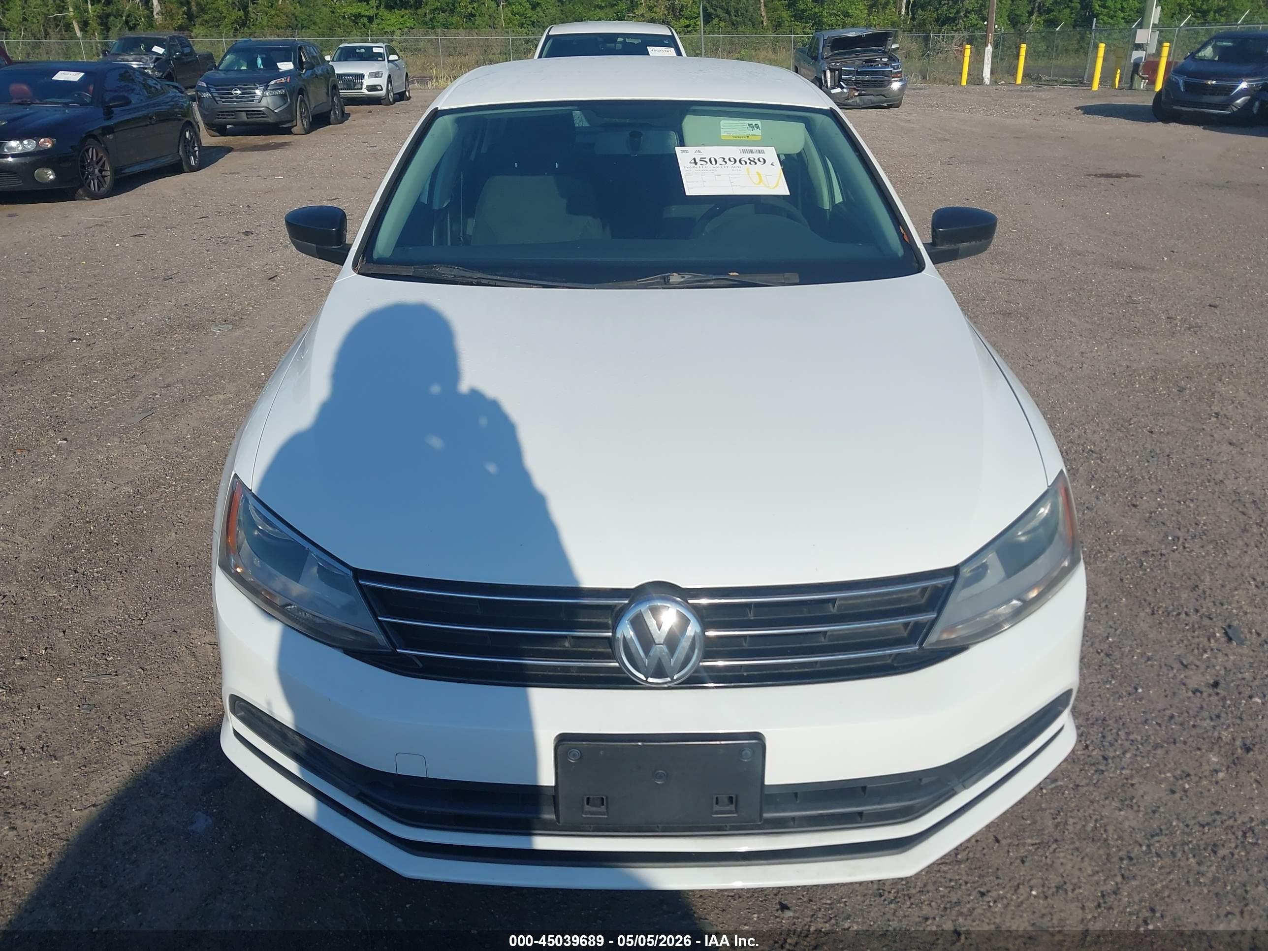 VOLKSWAGEN JETTA image 6