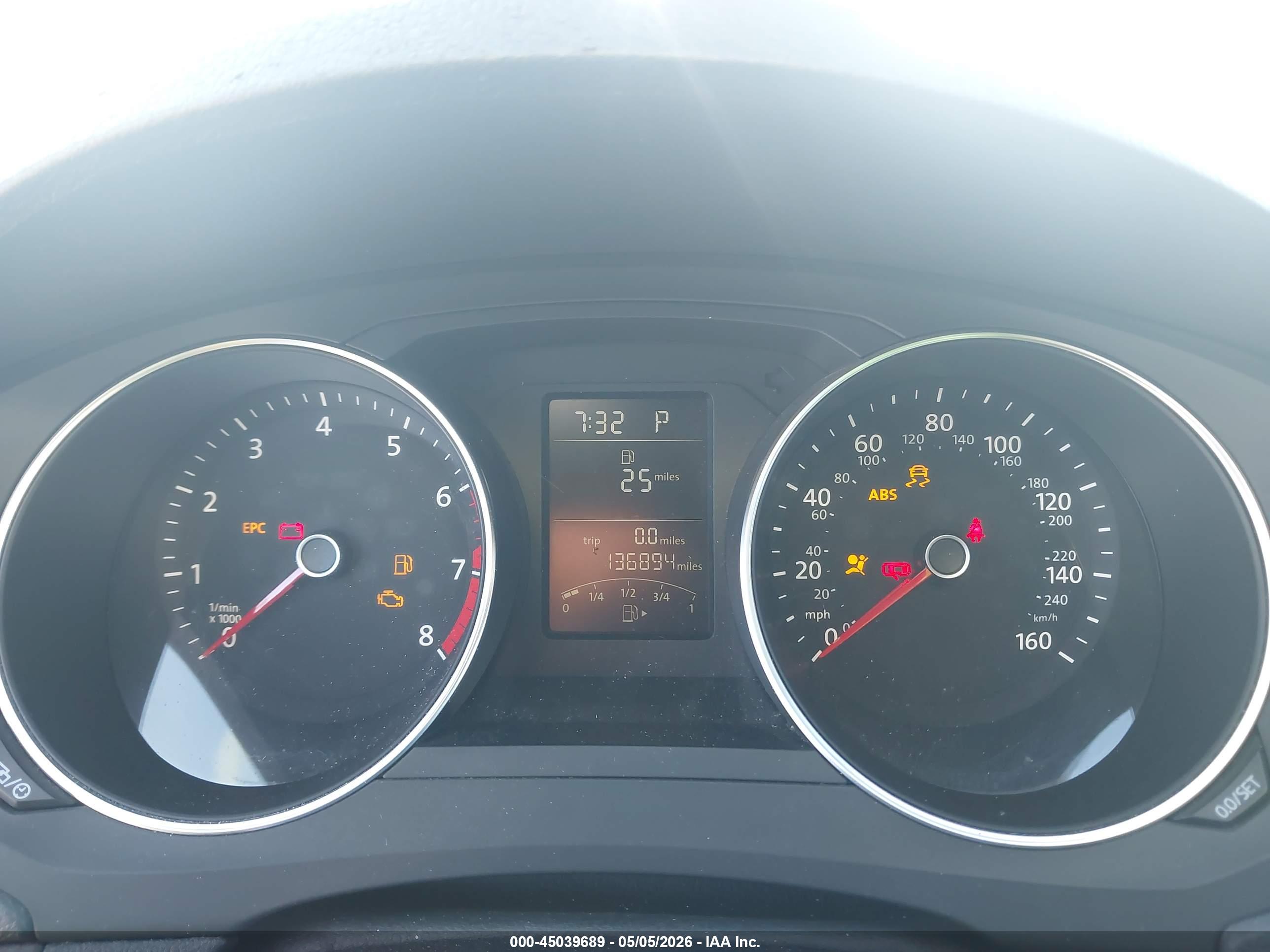 VOLKSWAGEN JETTA image 7