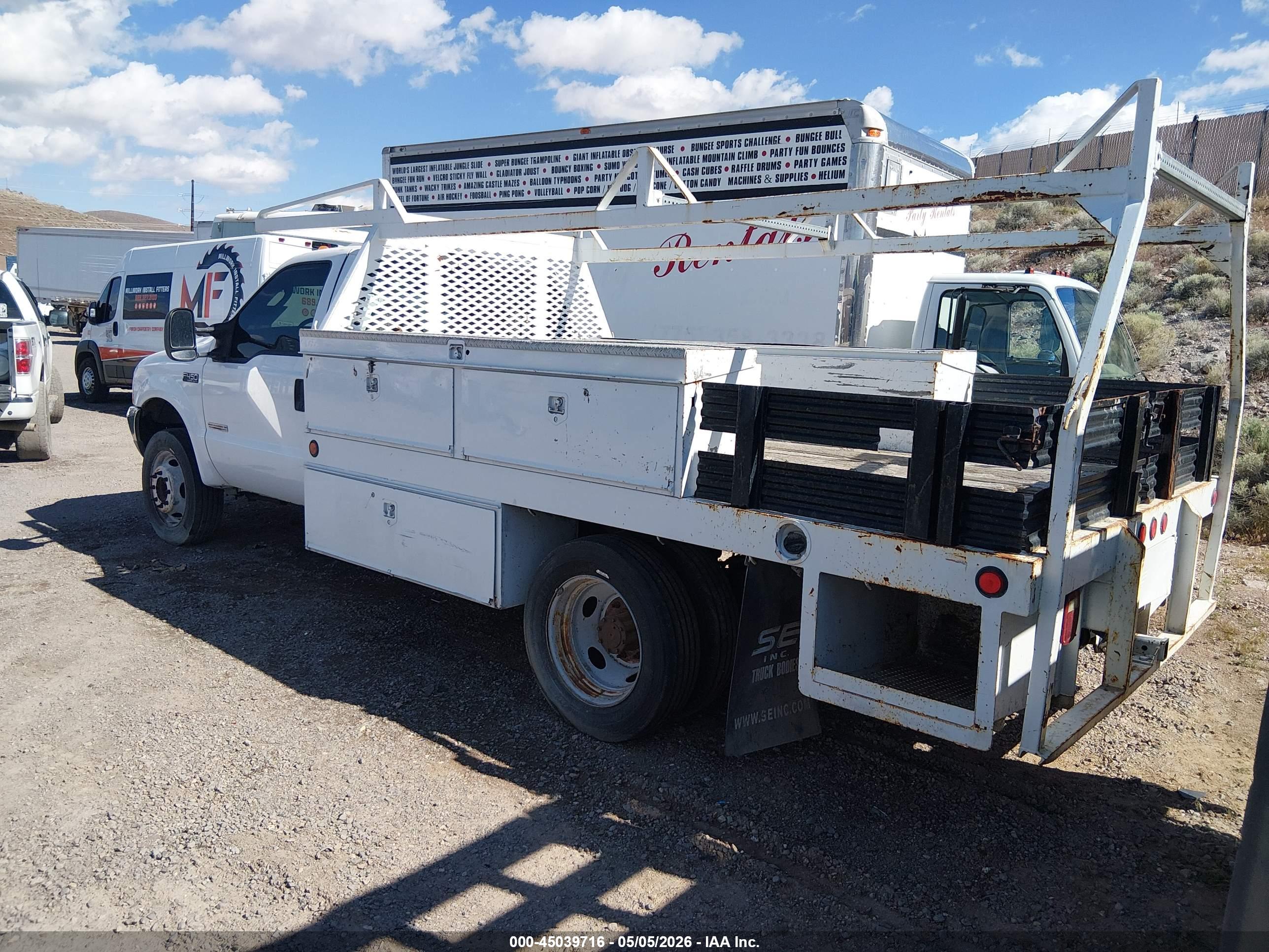 FORD F-450 image 3