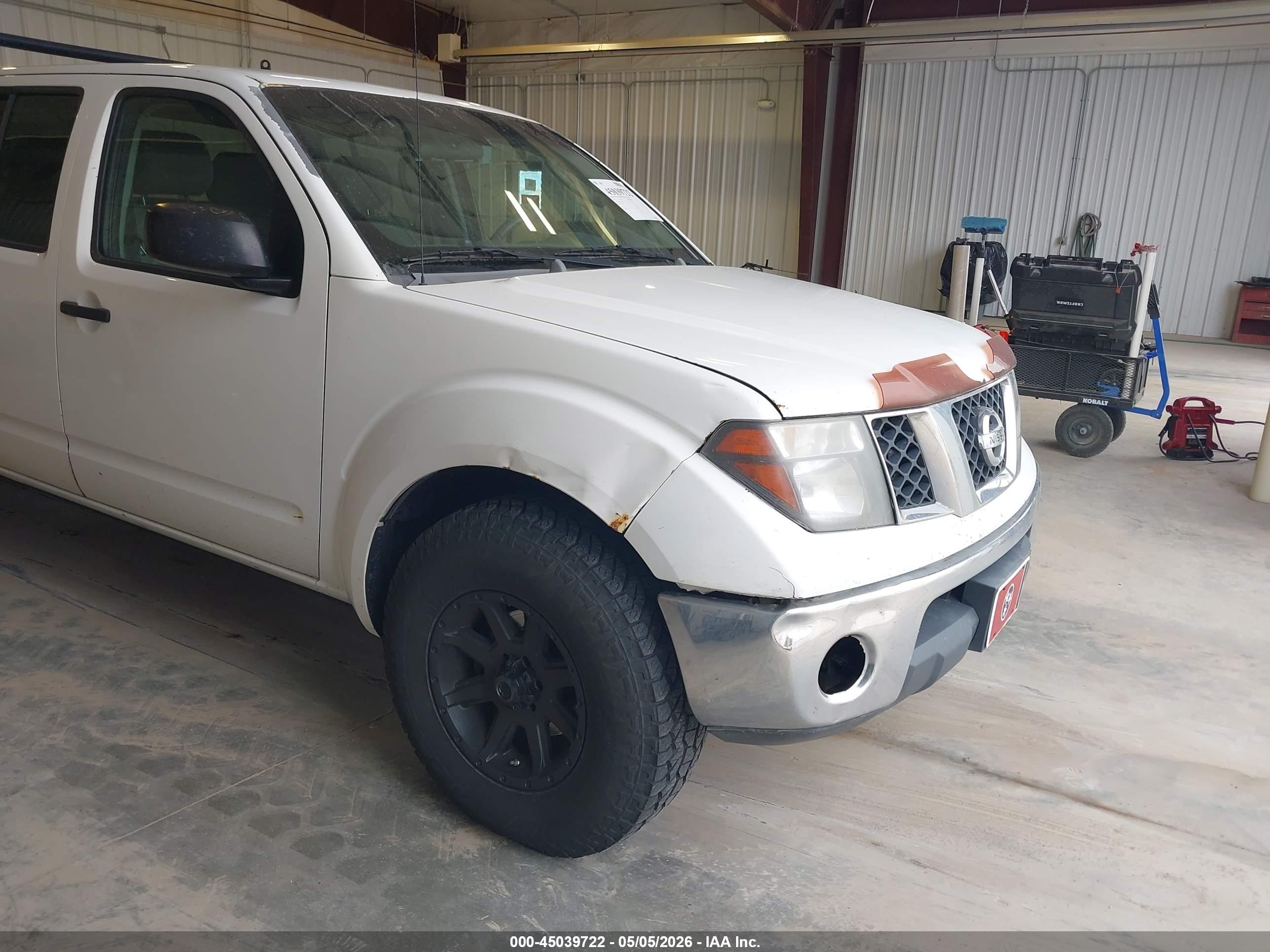 NISSAN FRONTIER image 6