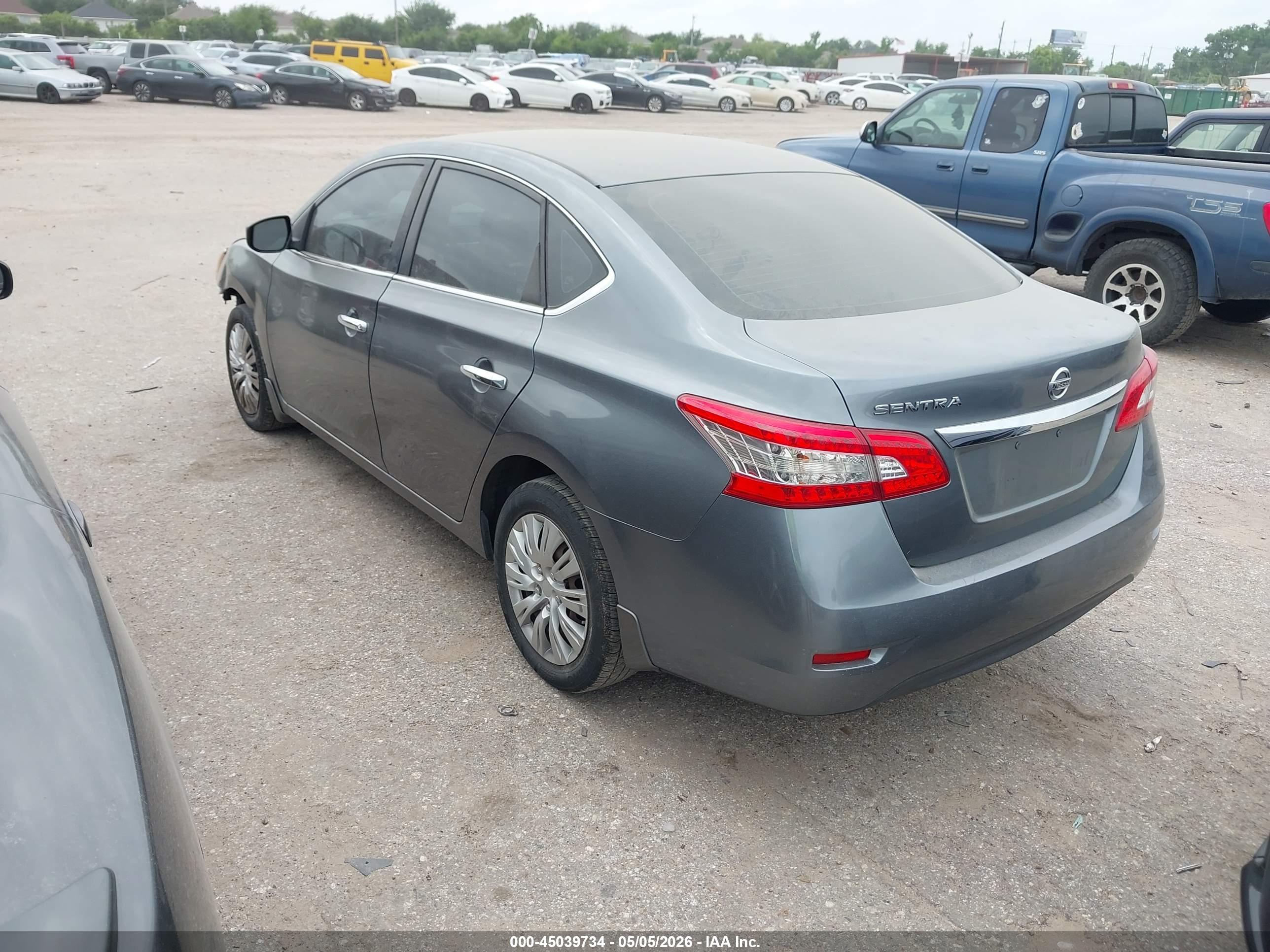 NISSAN SENTRA image 3