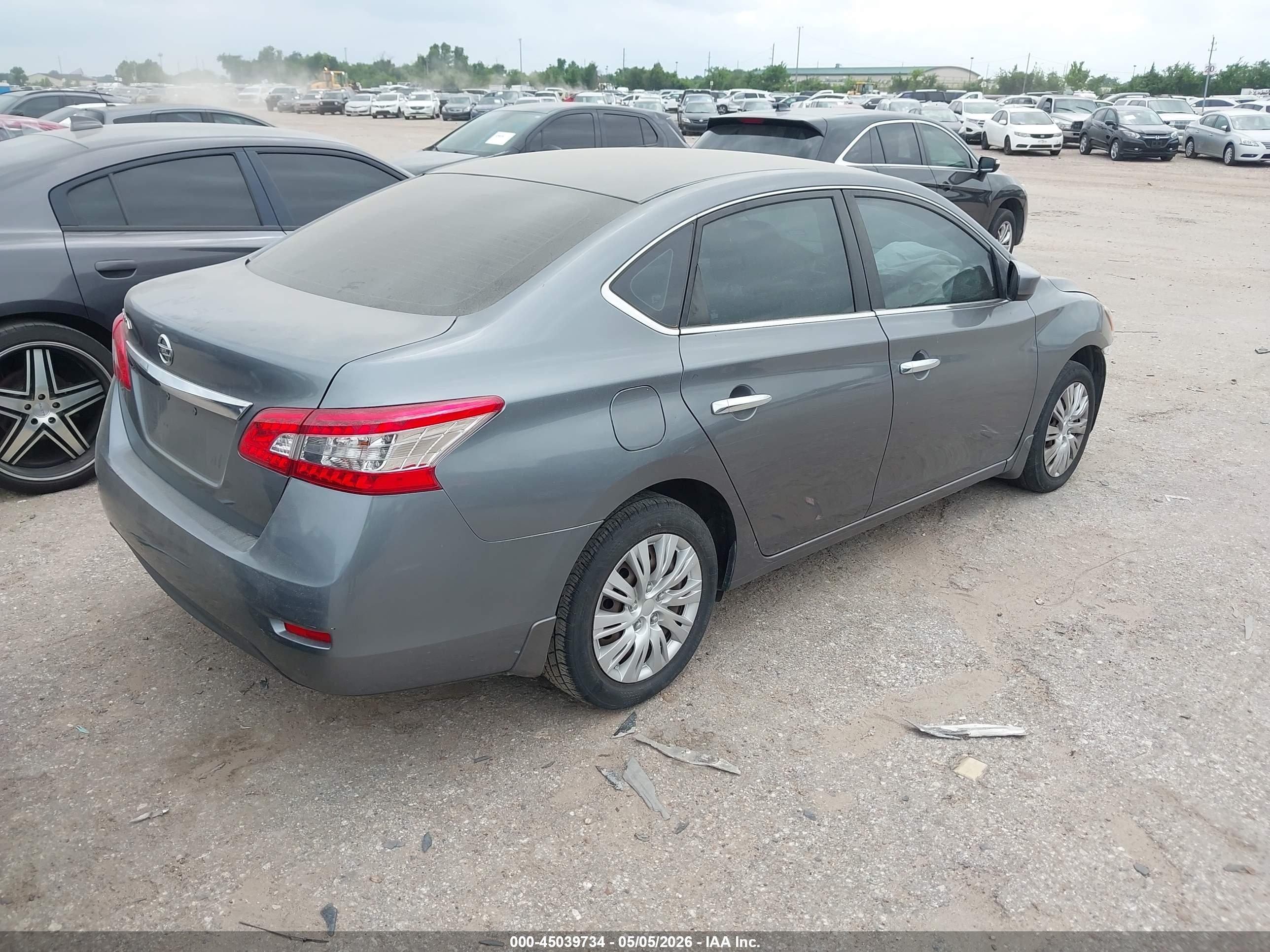 NISSAN SENTRA image 4