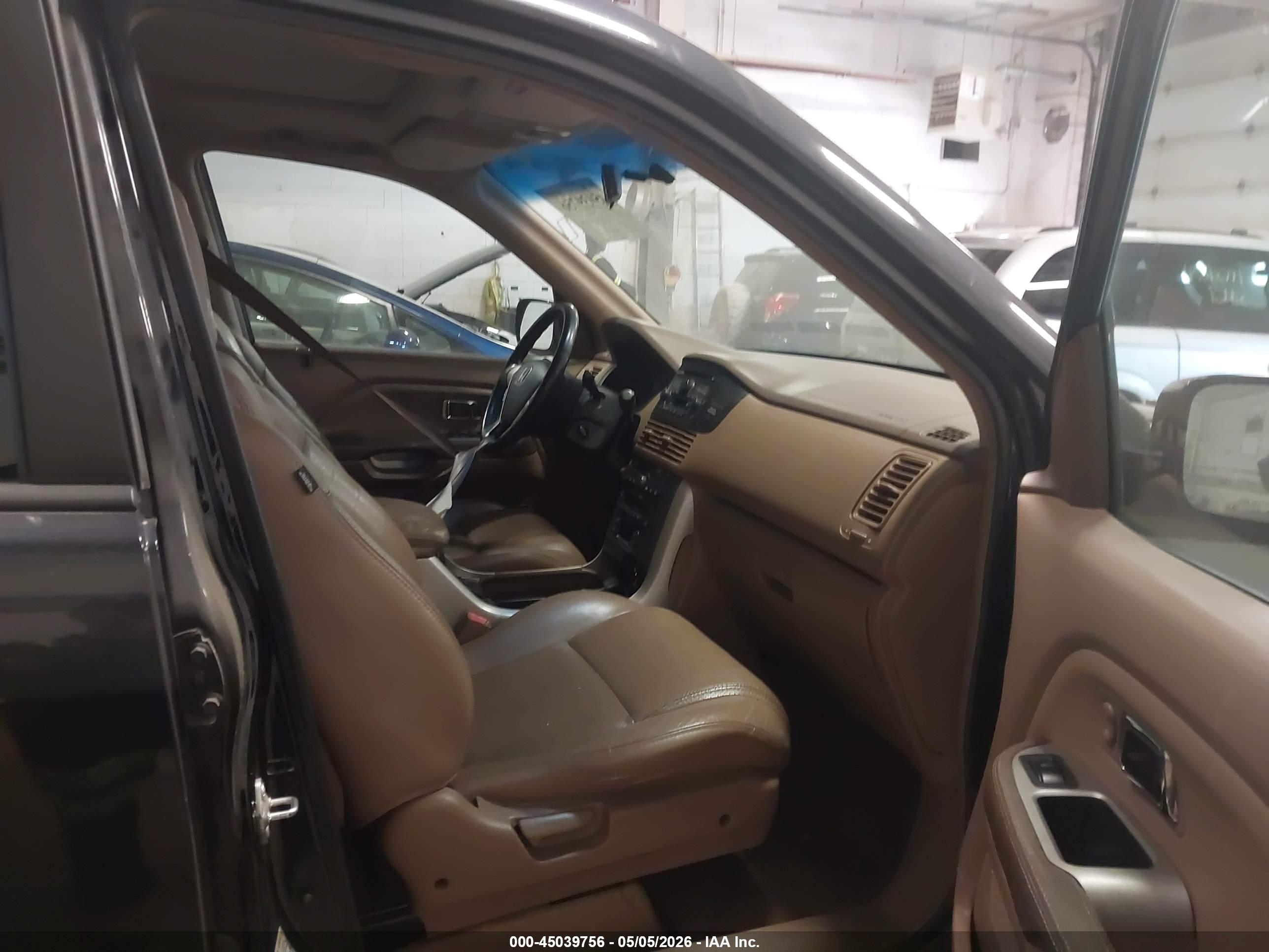 HONDA PILOT image 5