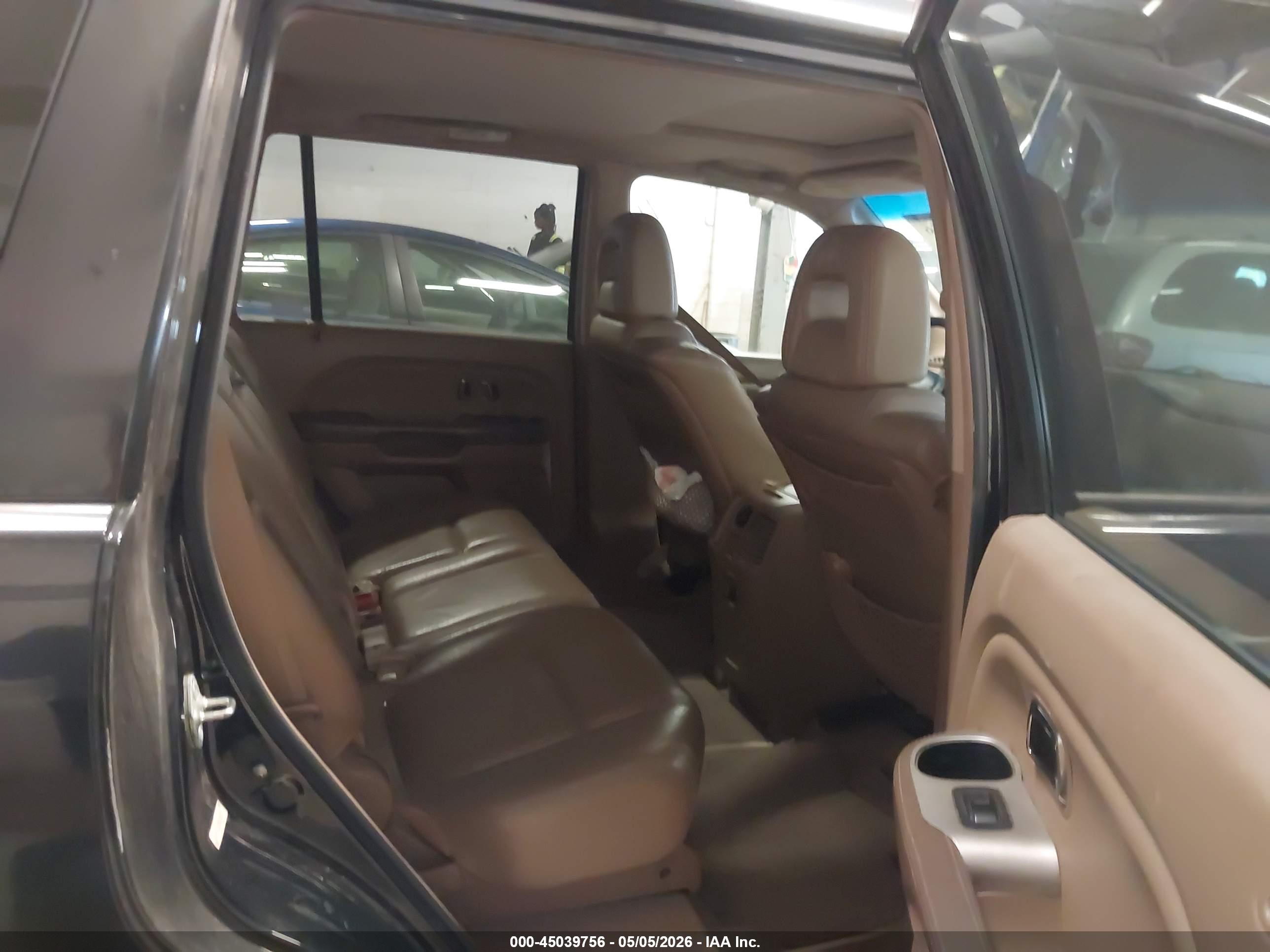 HONDA PILOT image 8