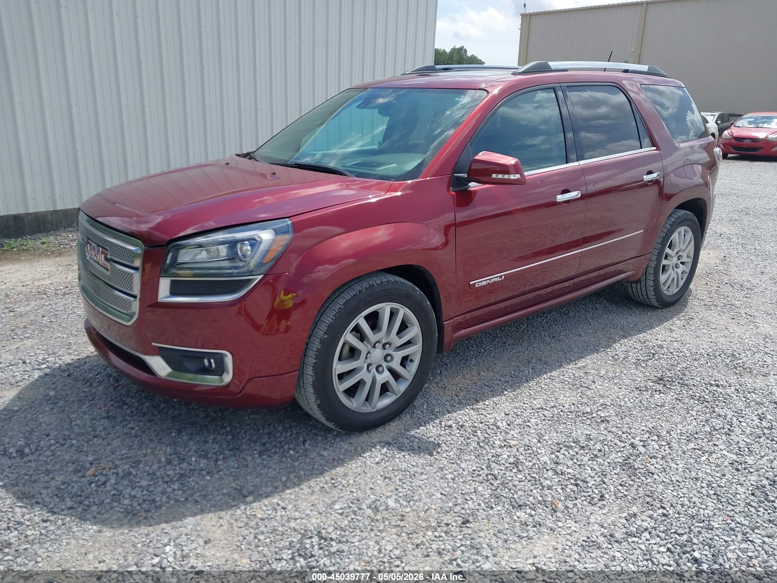 GMC ACADIA image 2