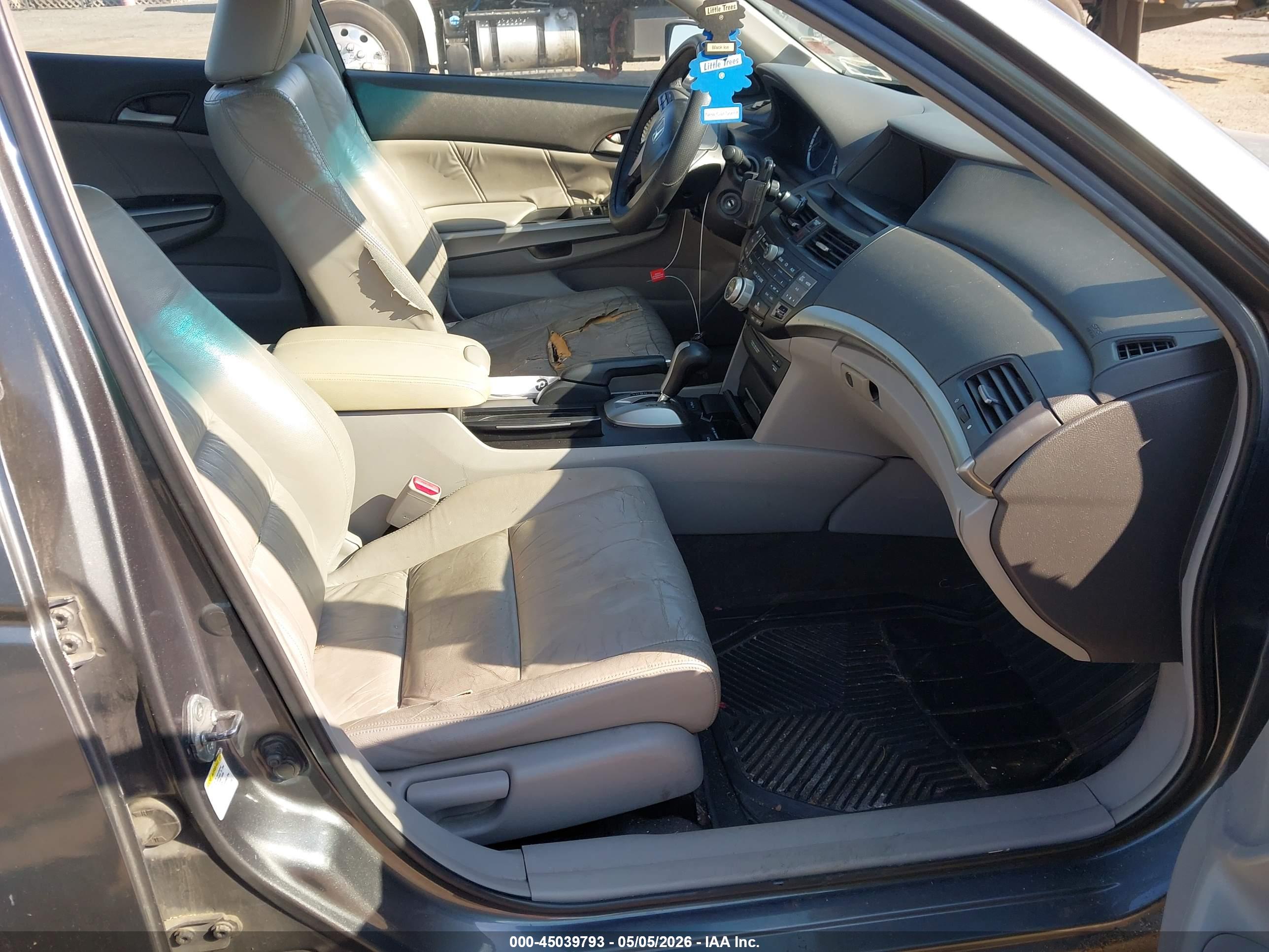 HONDA ACCORD image 5
