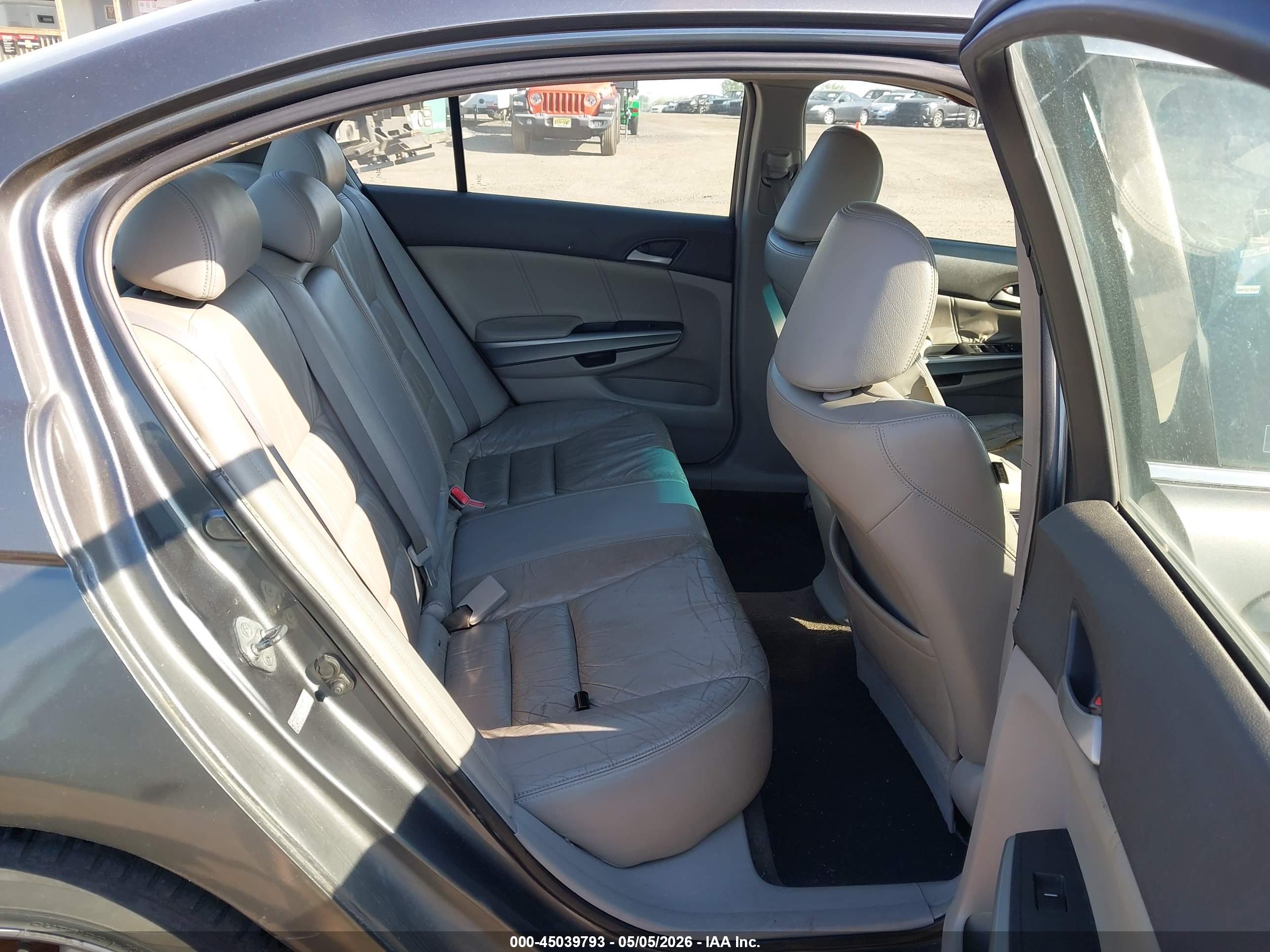 HONDA ACCORD image 8