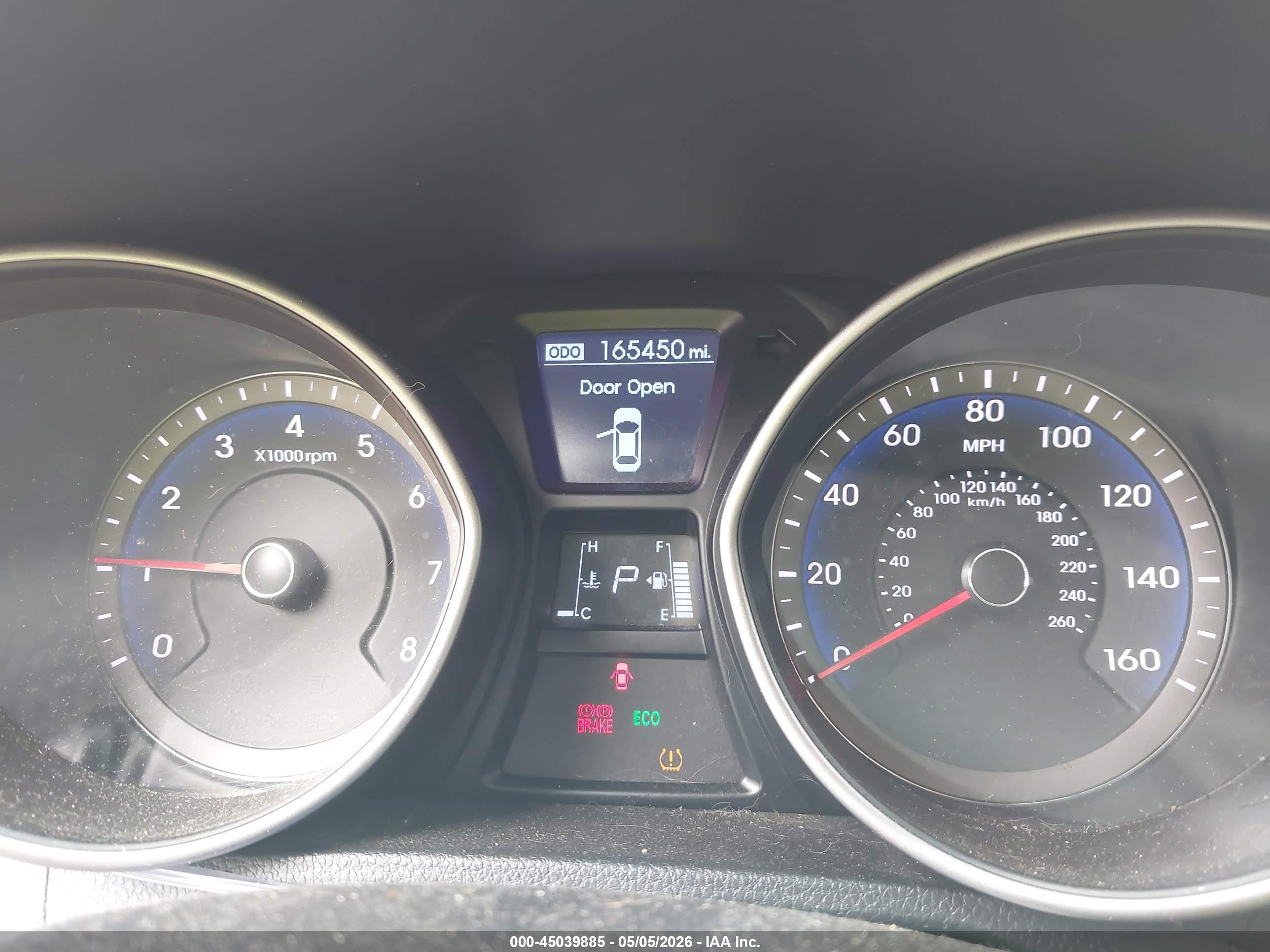 HYUNDAI ELANTRA image 7