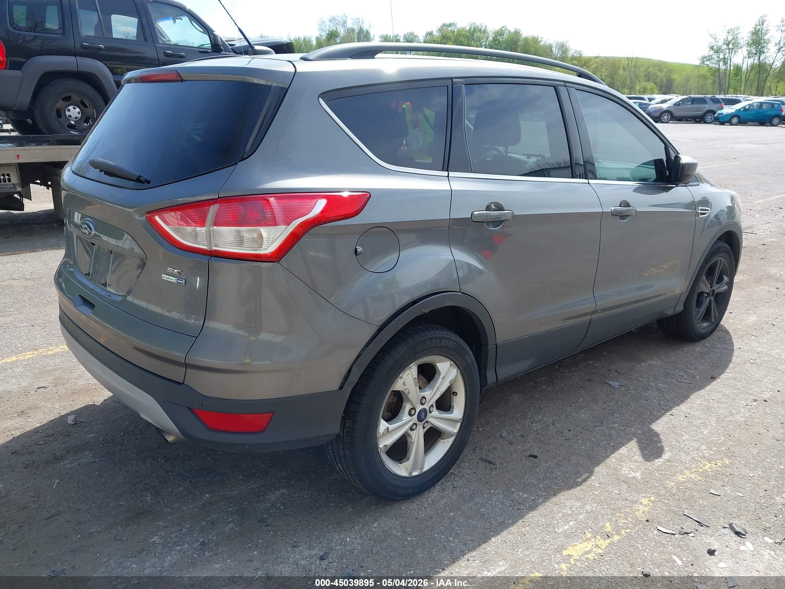 FORD ESCAPE image 4
