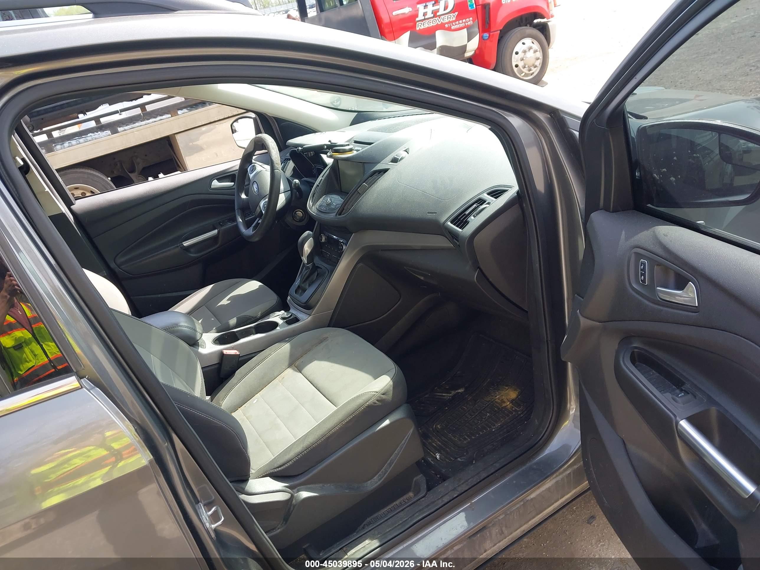 FORD ESCAPE image 5