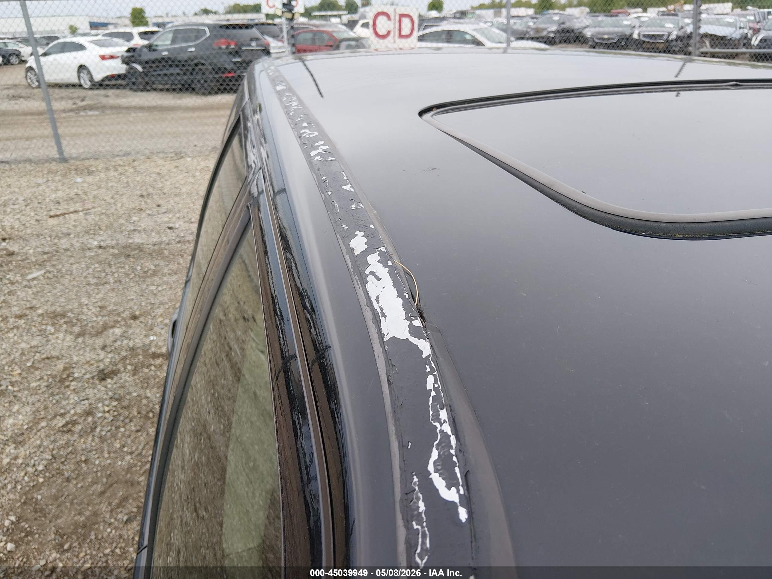 VOLVO V70 image 6