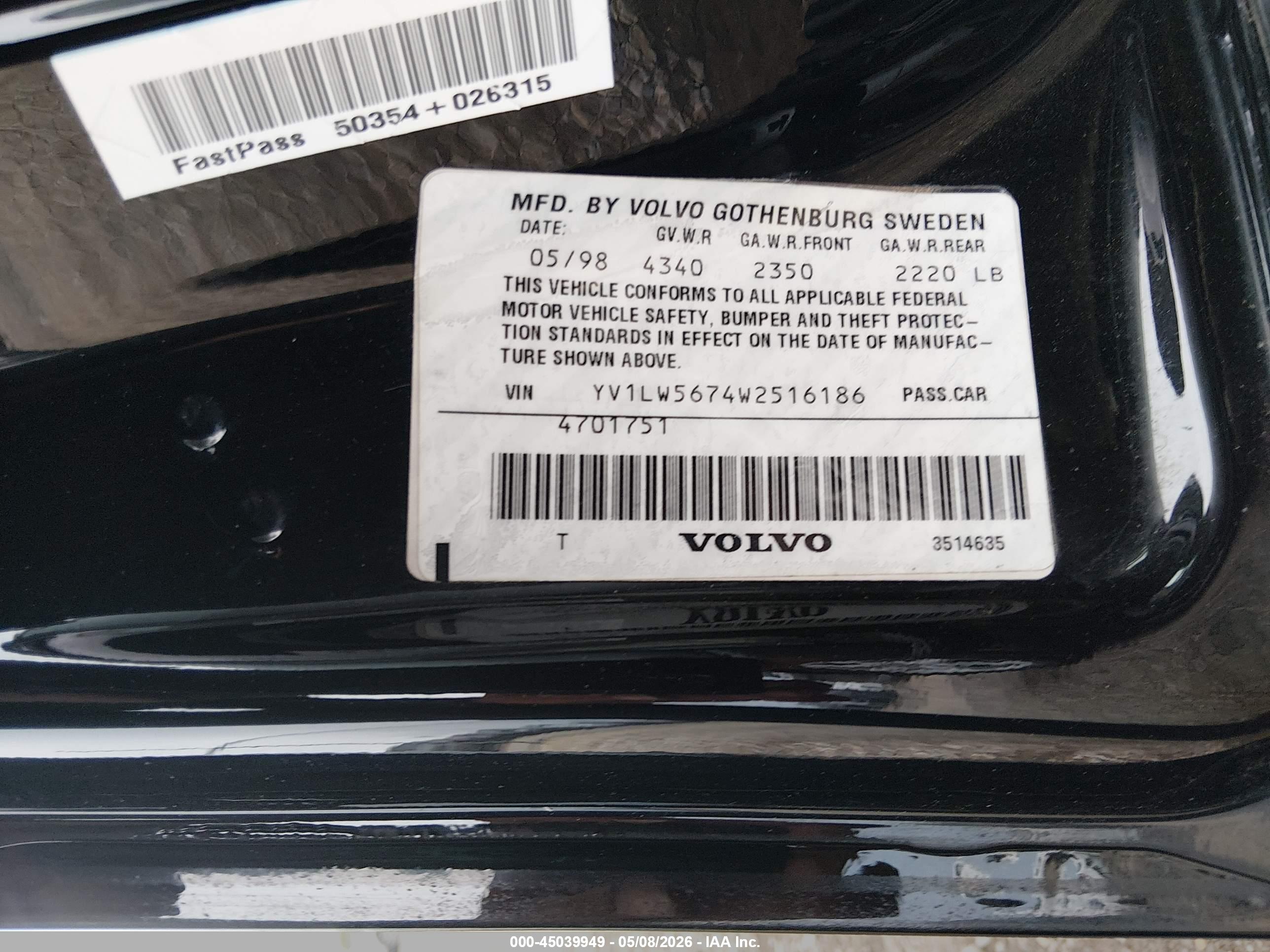 VOLVO V70 image 9