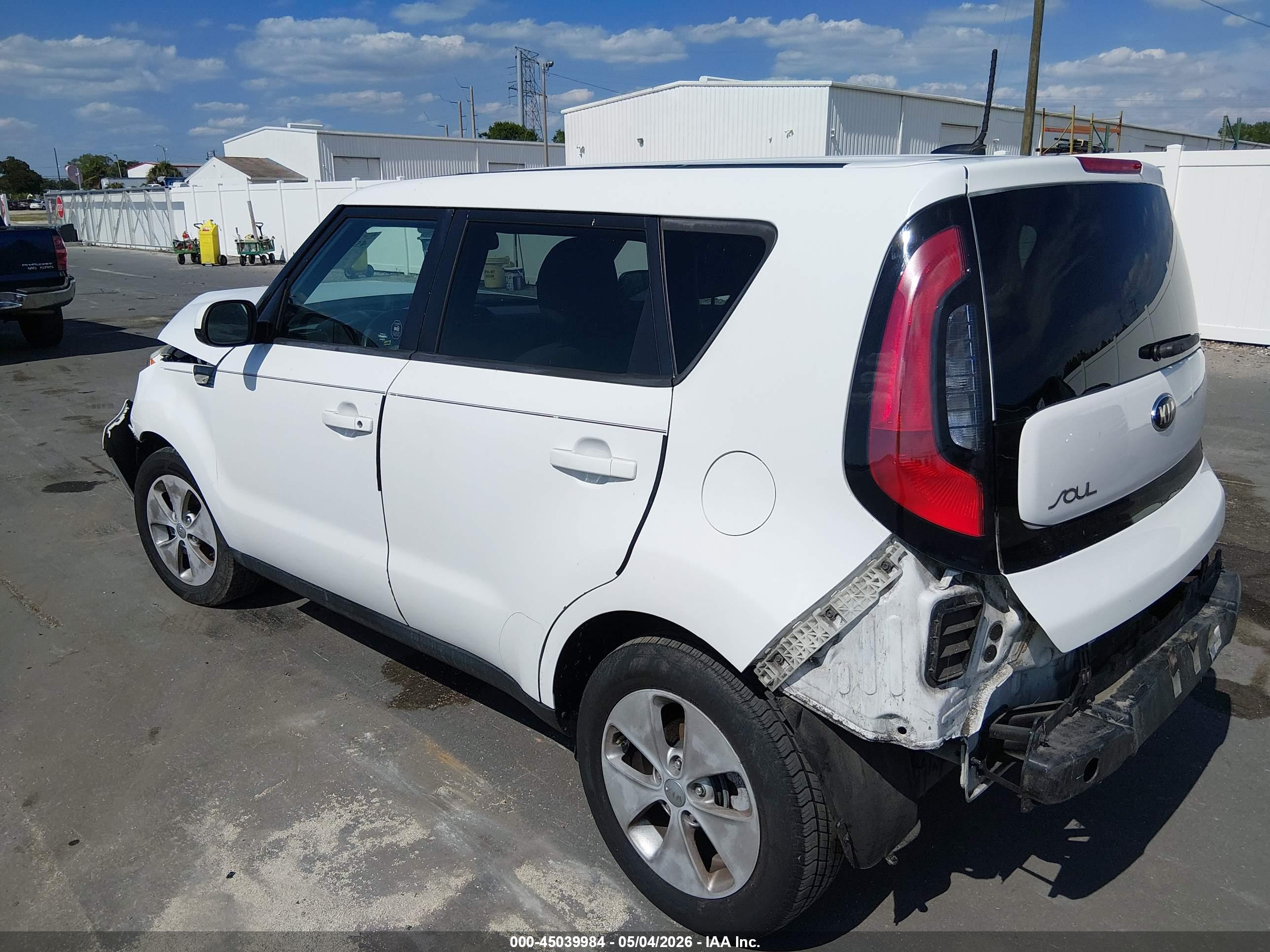 KIA SOUL image 3