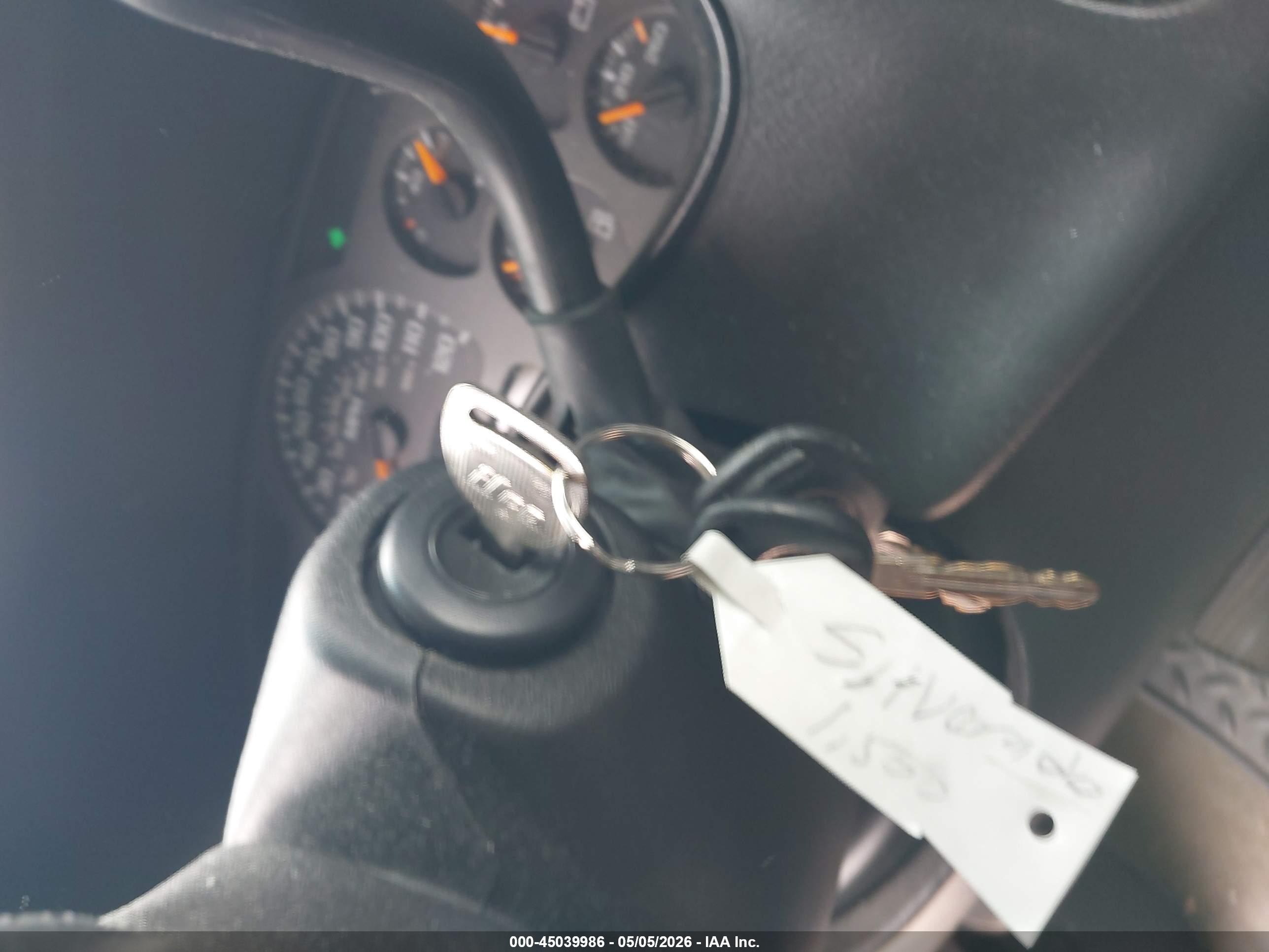 GMC SIERRA image 11