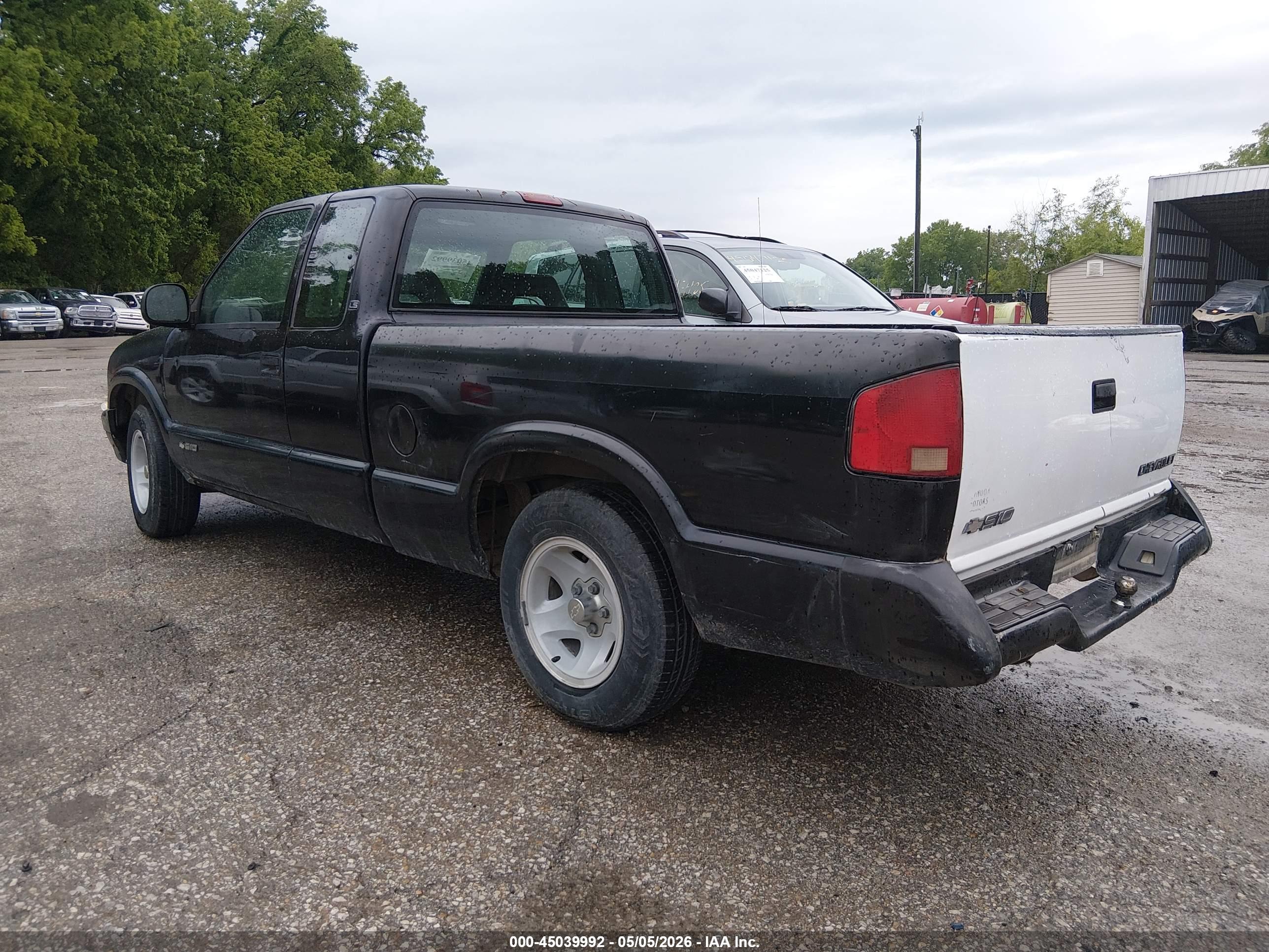 CHEVROLET S image 3