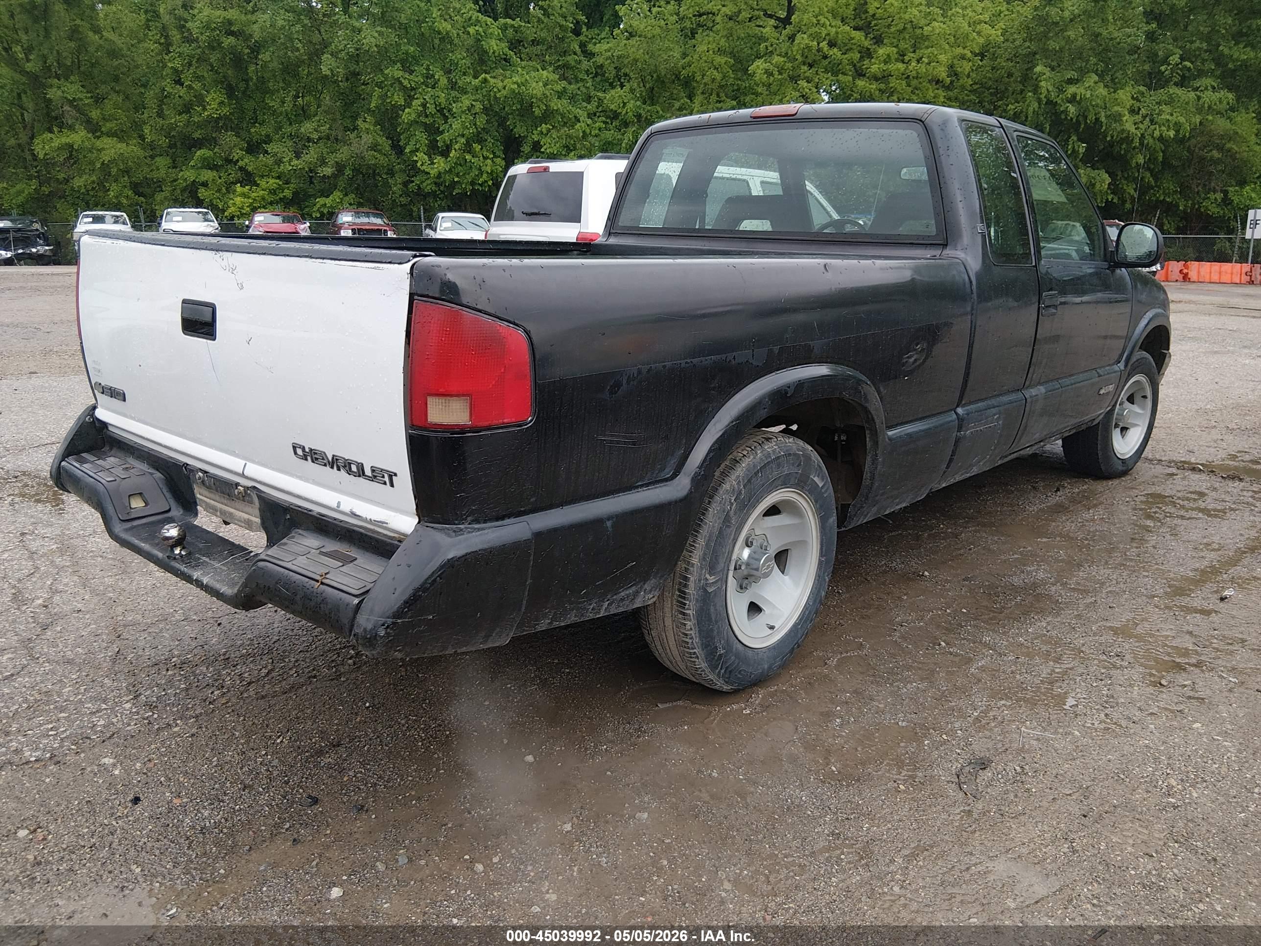 CHEVROLET S image 4