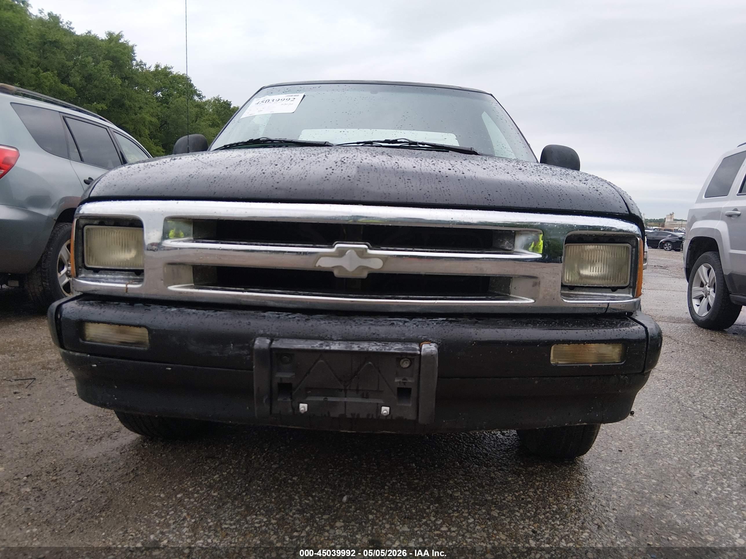 CHEVROLET S image 6