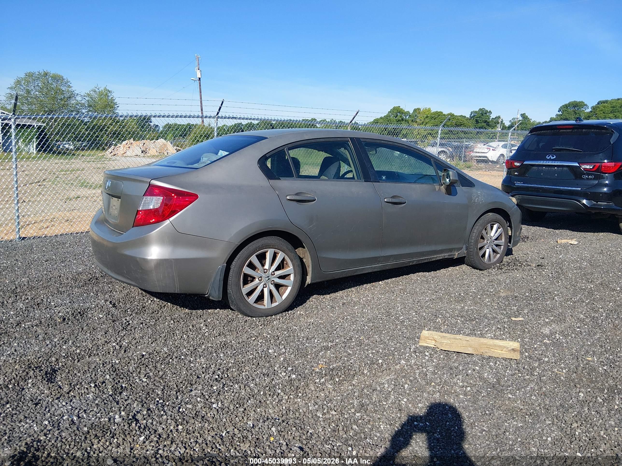 HONDA CIVIC image 4