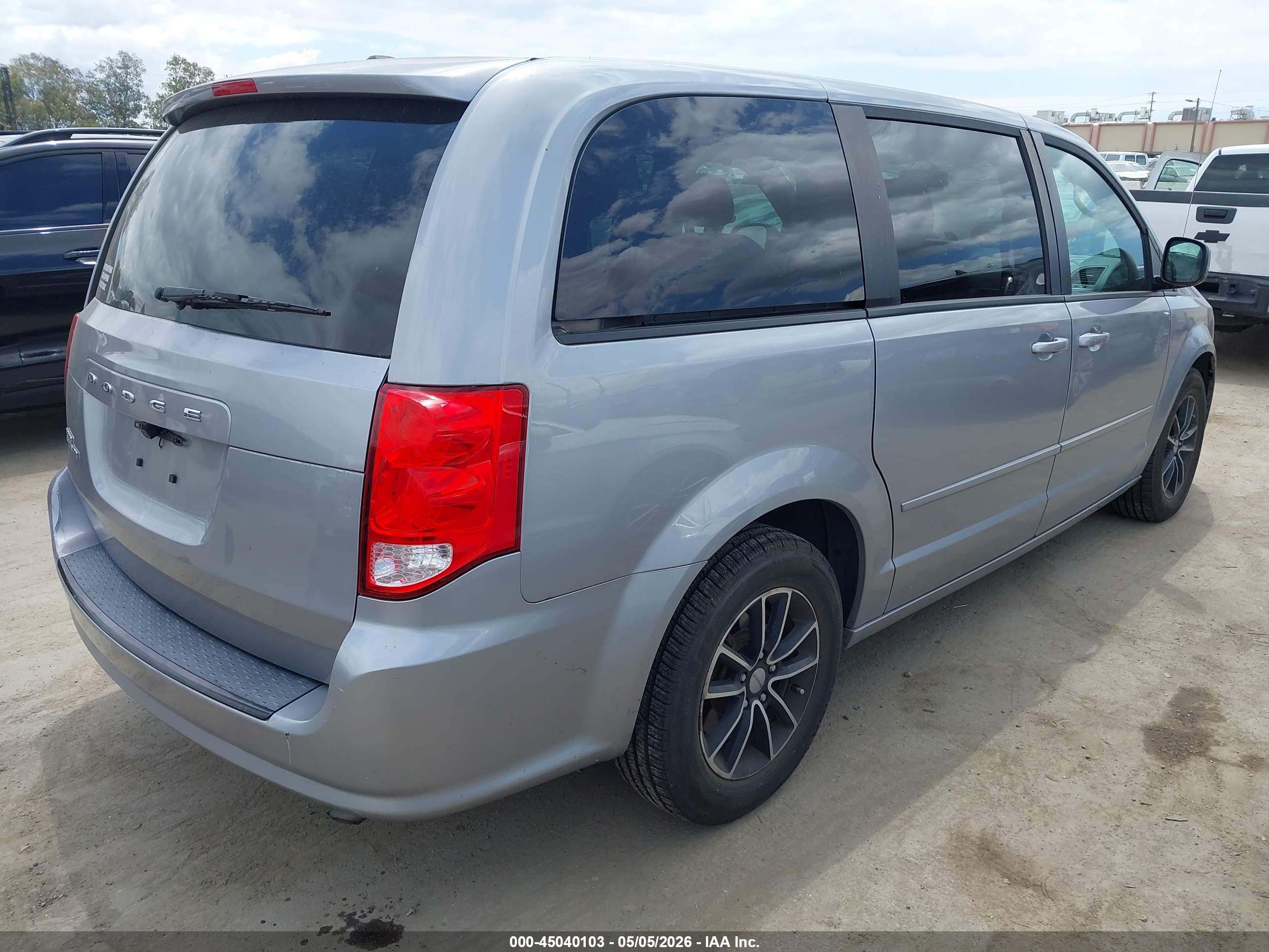 DODGE GRAND image 4