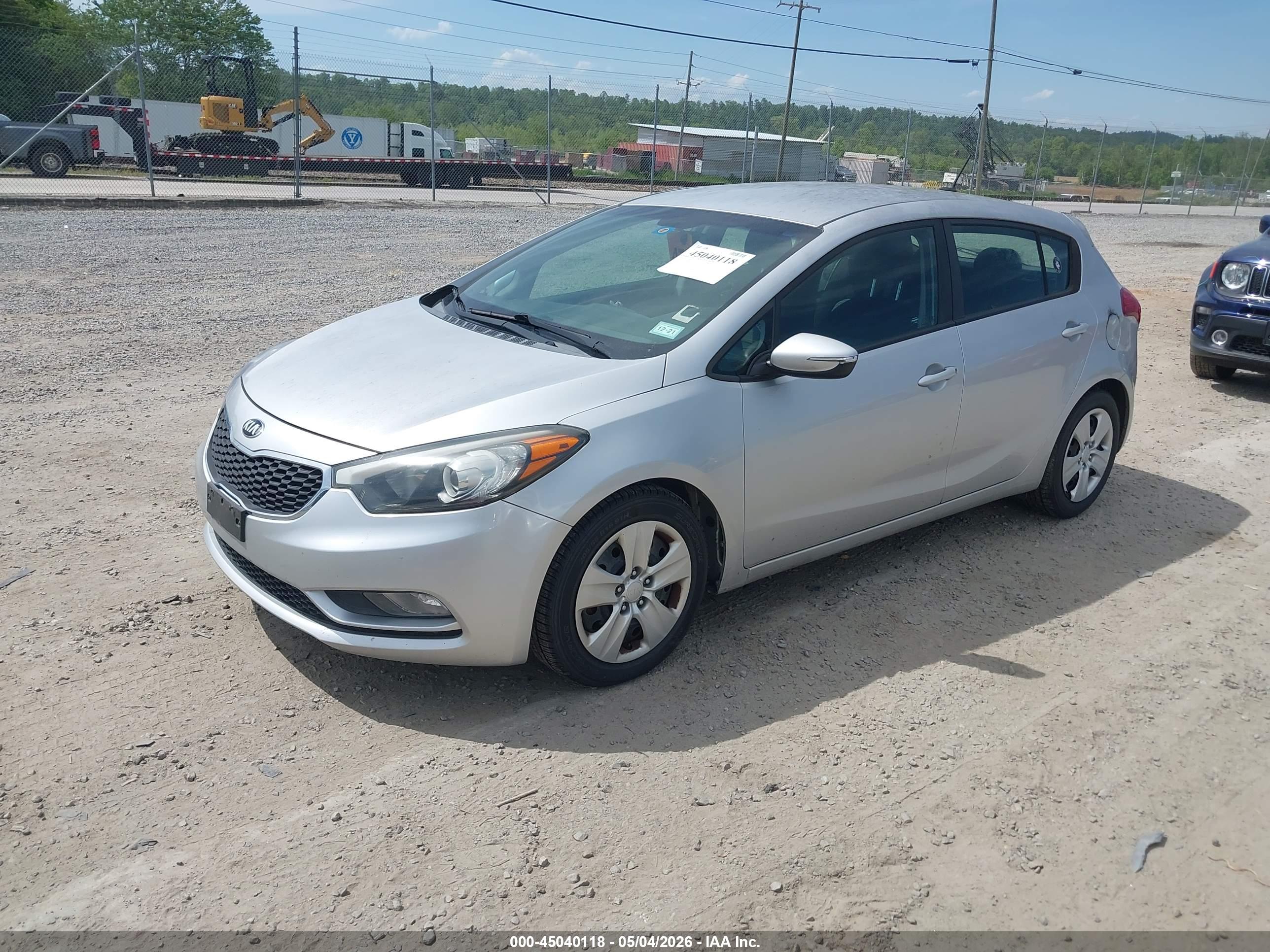 KIA FORTE image 2