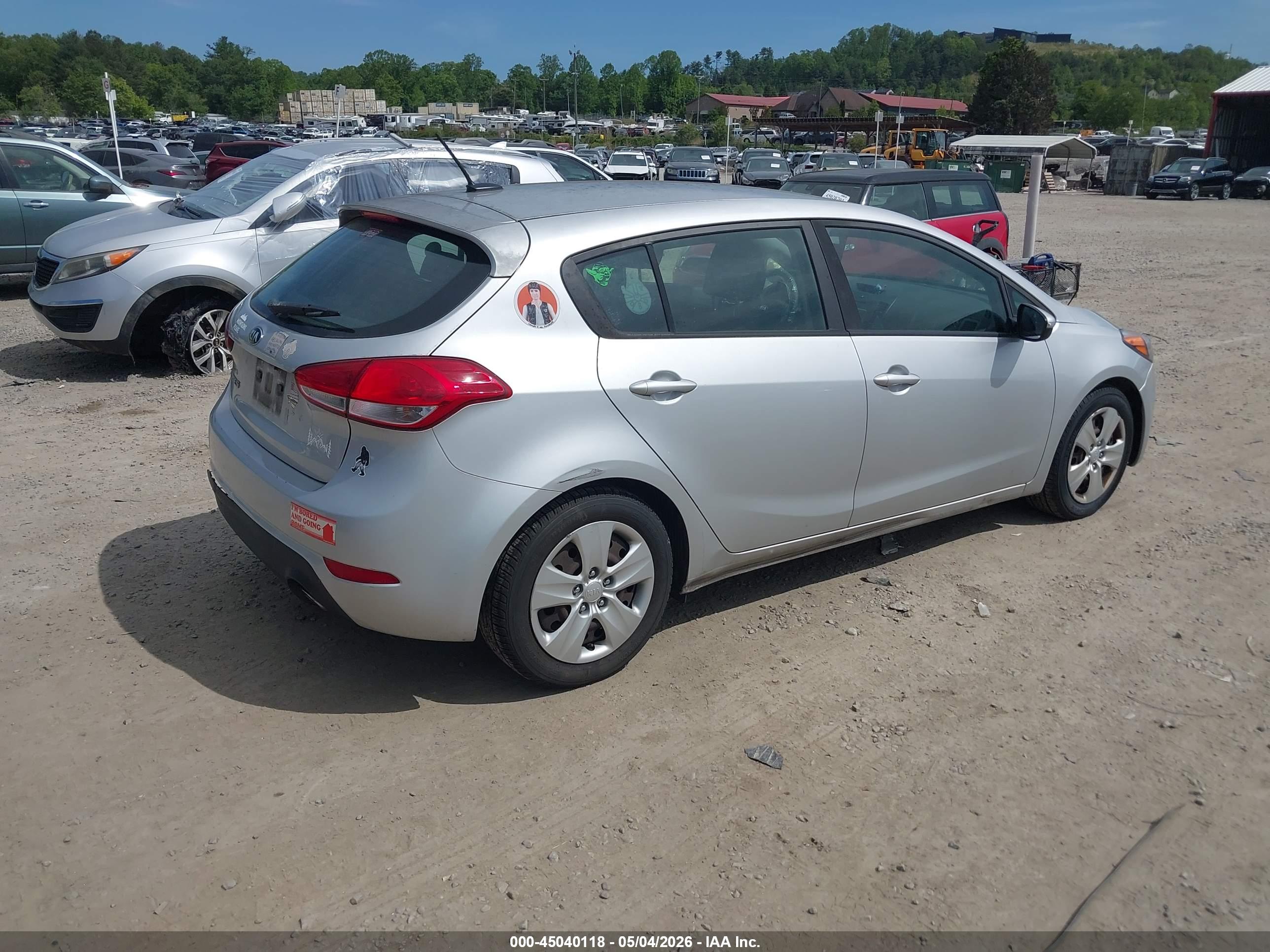 KIA FORTE image 4