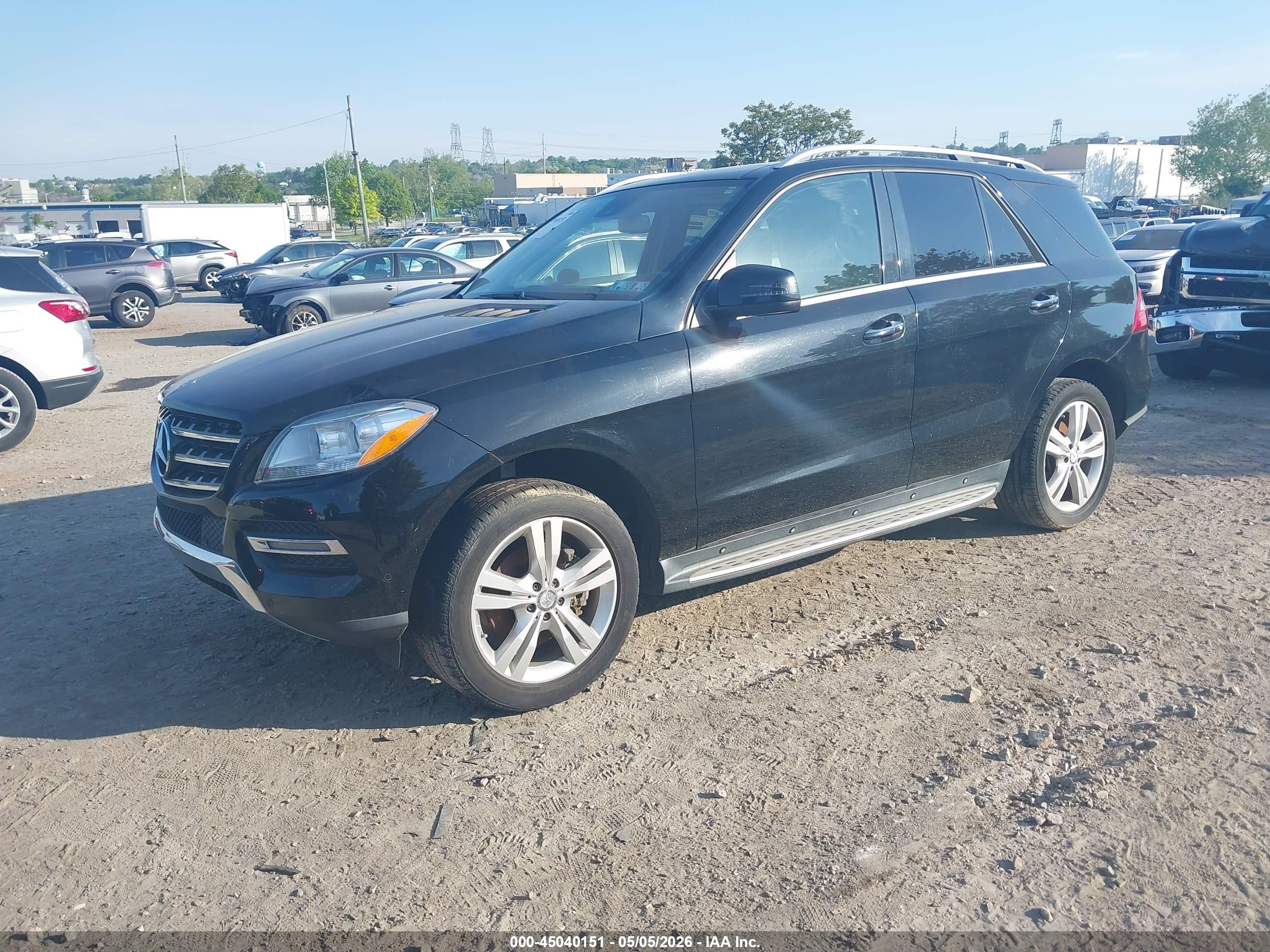 MERCEDES-BENZ ML image 2